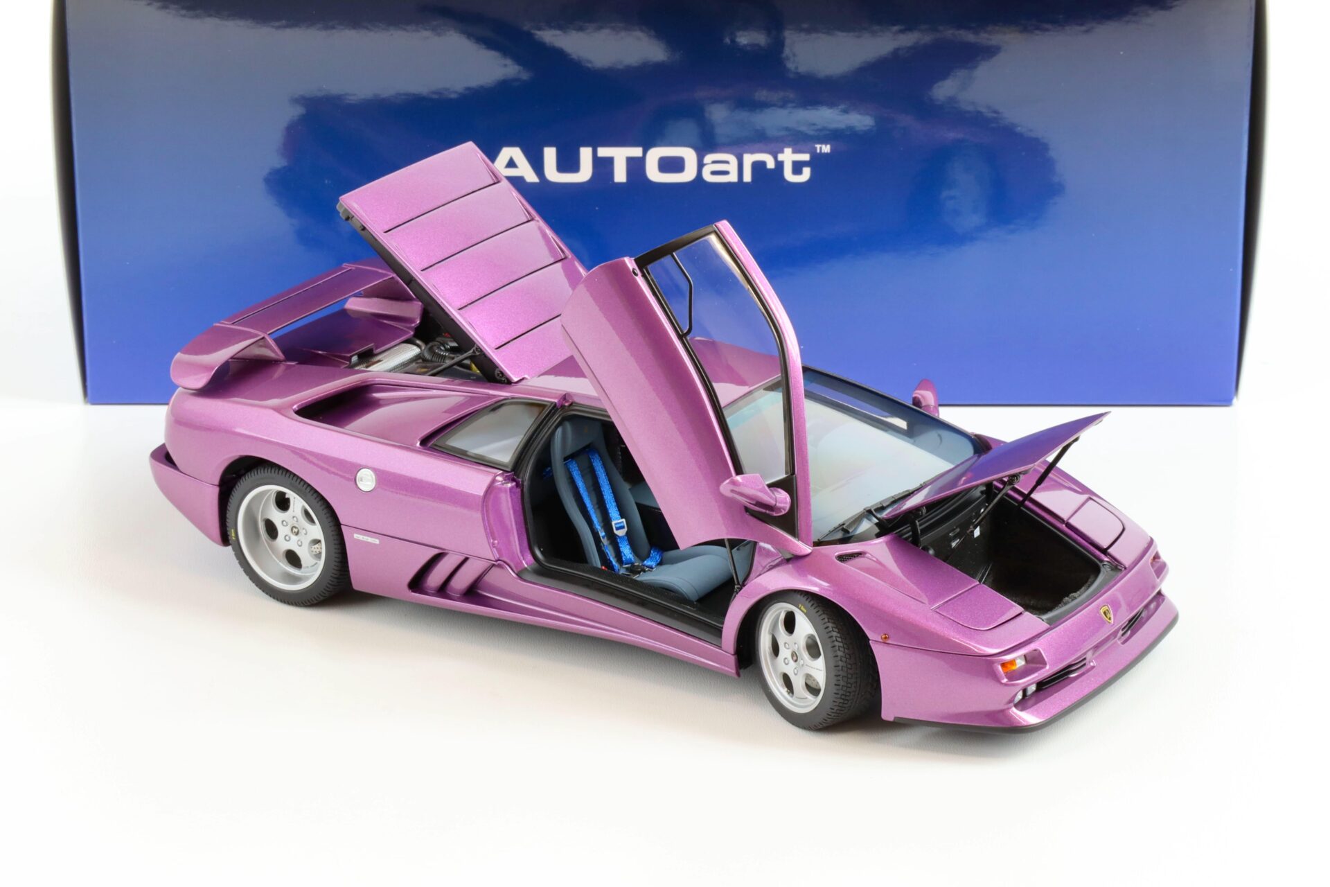 1:18 AUTOart 1993 Lamborghini Diablo SE30 viola SE30/ purple metallic 79158