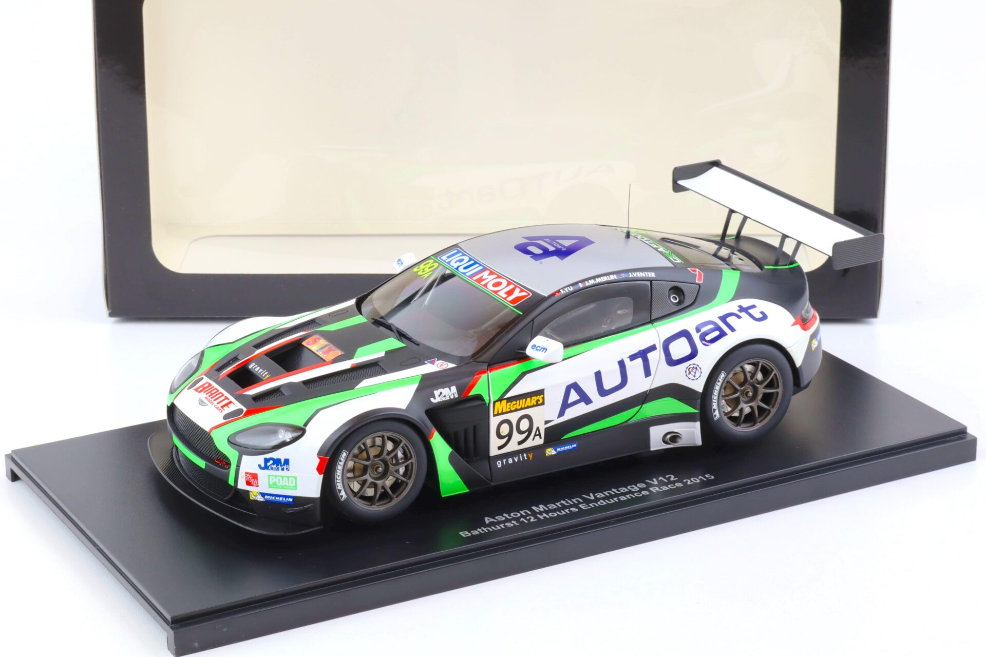 1:18 AUTOart Aston Martin Vantage V12 Bathurst 12hrs Endurance Race 2015 #99A