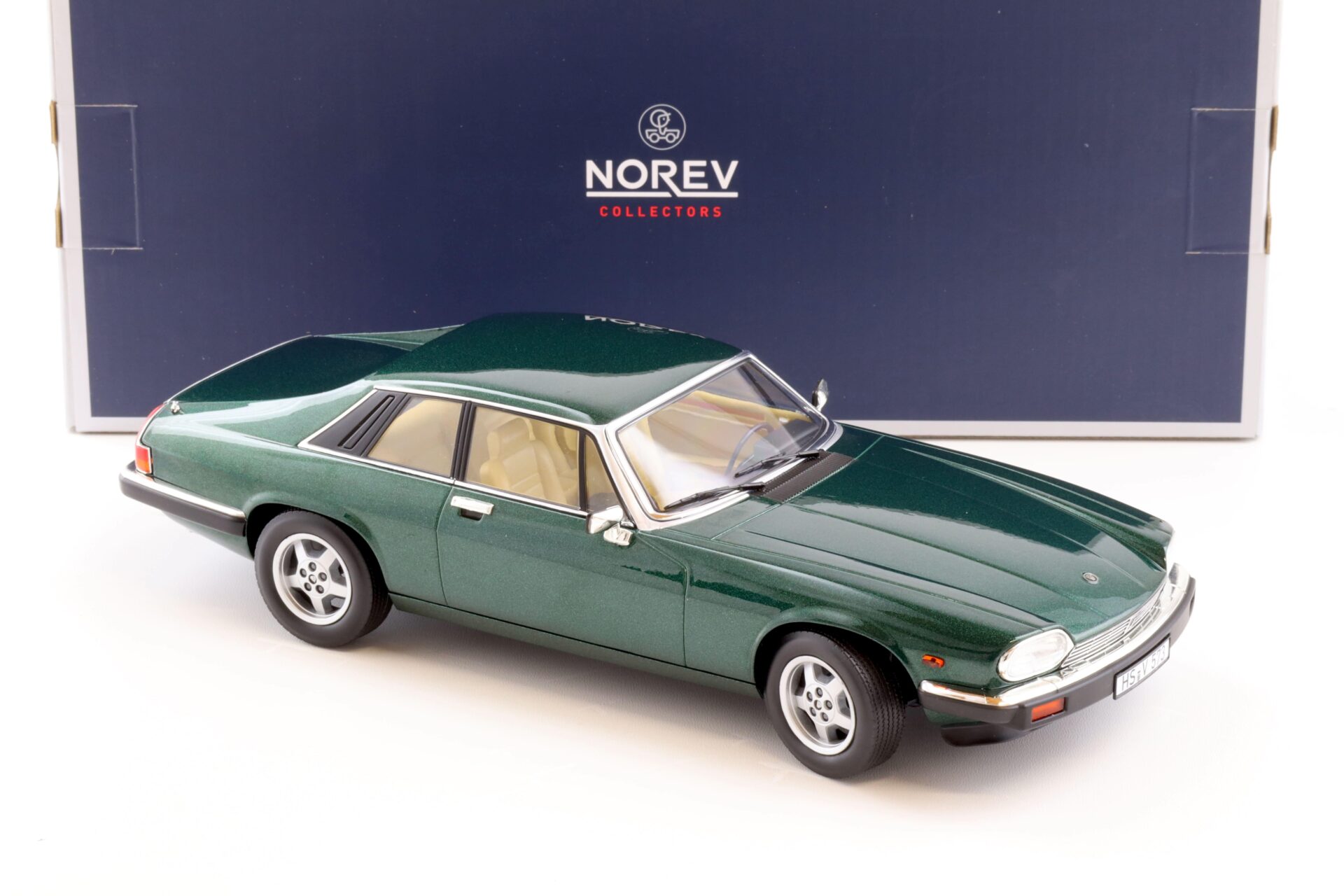 1:18 Norev Jaguar XJ-S 5.3 H.E. Coupe 1982 dark green metallic