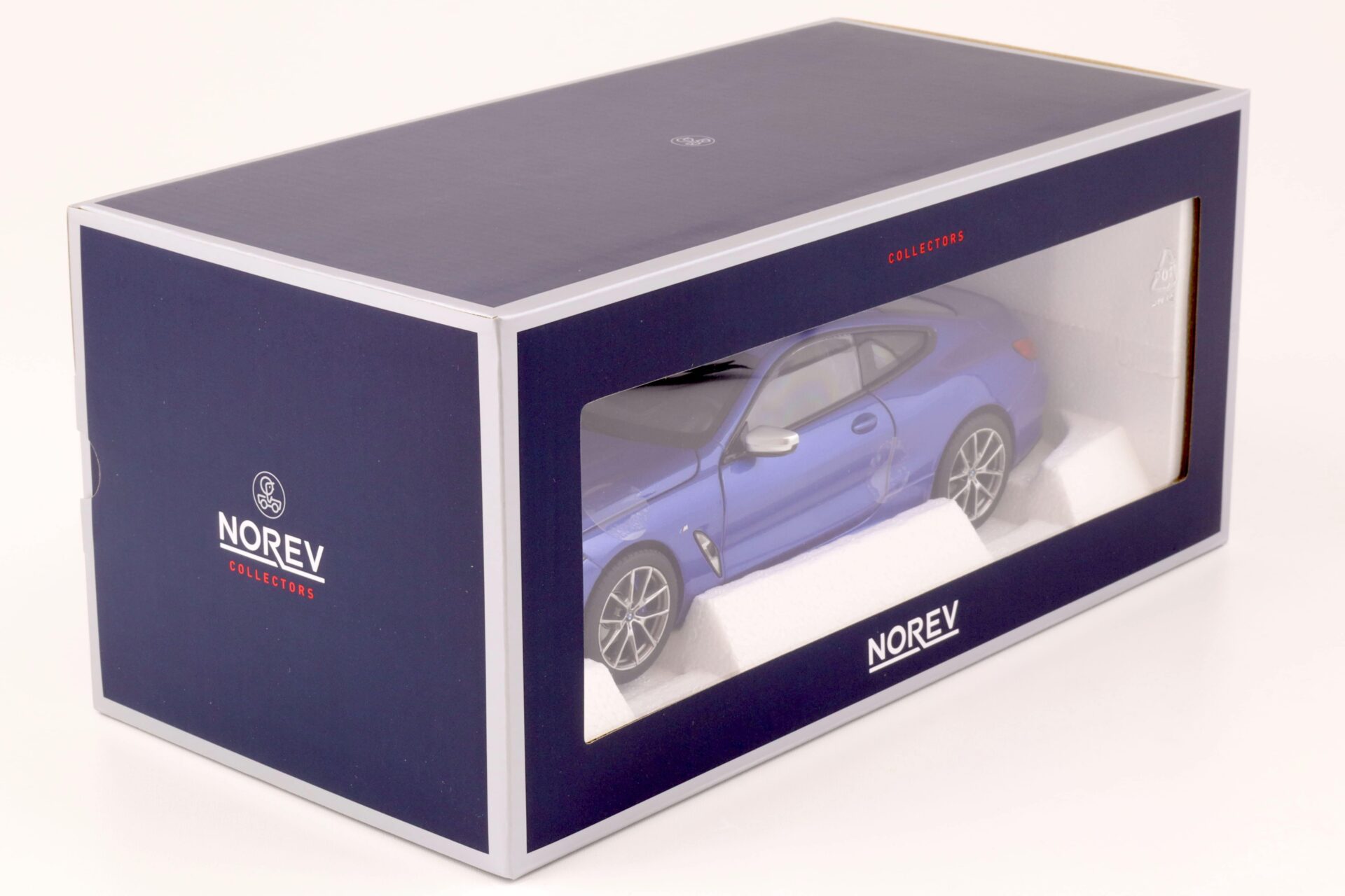 1:18 Norev BMW M850i Coupe (G15) blue metallic 2018