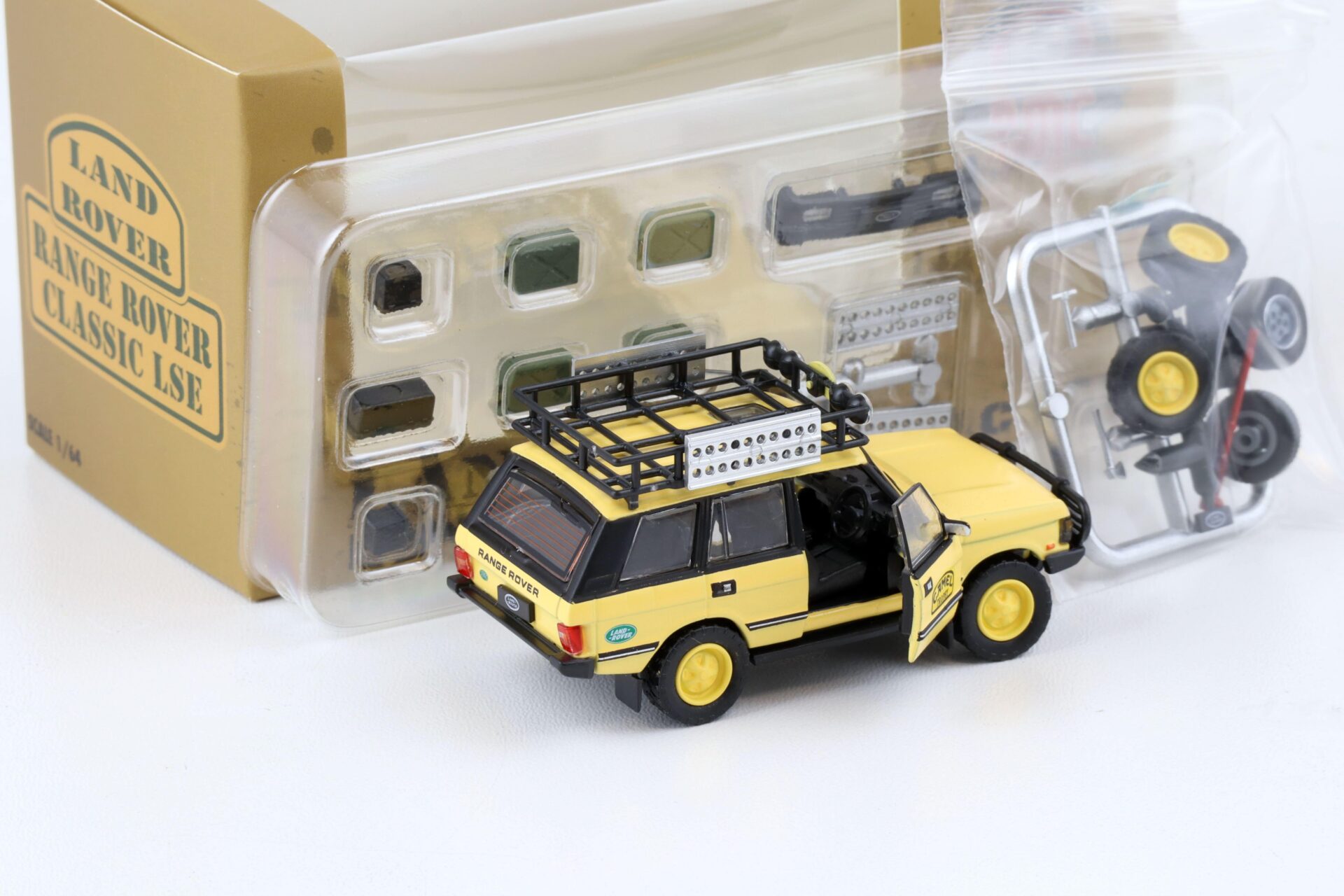 1:64 BMC BM Creations 1992 Range Rover Classic LSE RHD Camel Trophy yellow