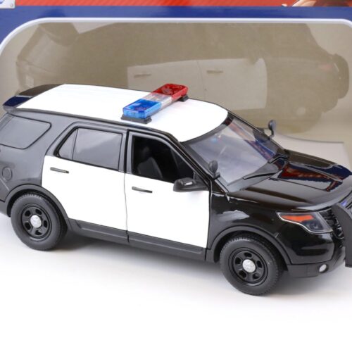 1:18 Motor Max 2015 Ford Intercopter Utility Law Enforcement white/ black
