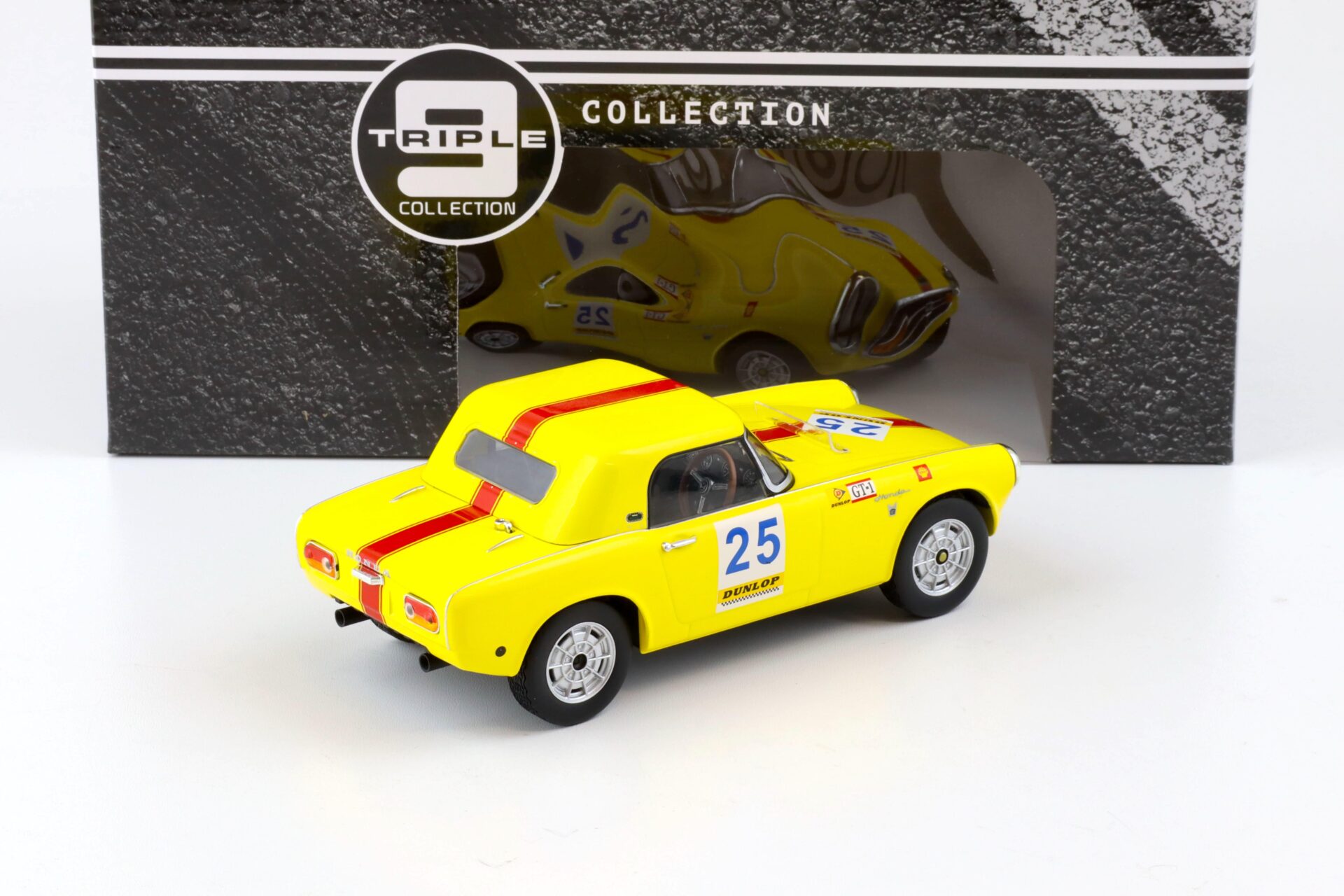 1:18 Triple9 Honda S800 closed Convertible Racing #25 yellow 1966
