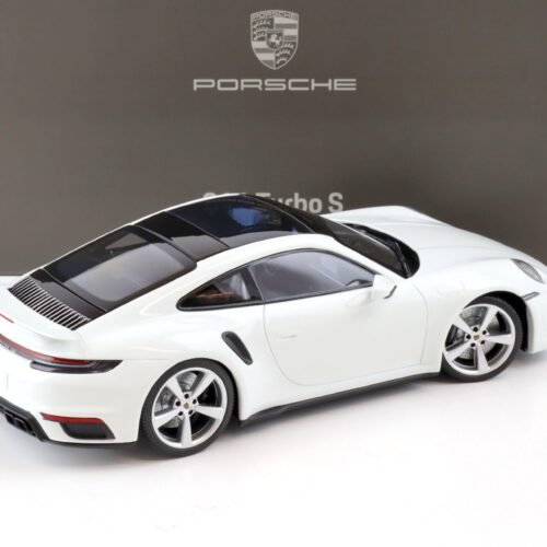 1:18 Minichamps Porsche 911 (992) Turbo S Coupe white WAP DEALER