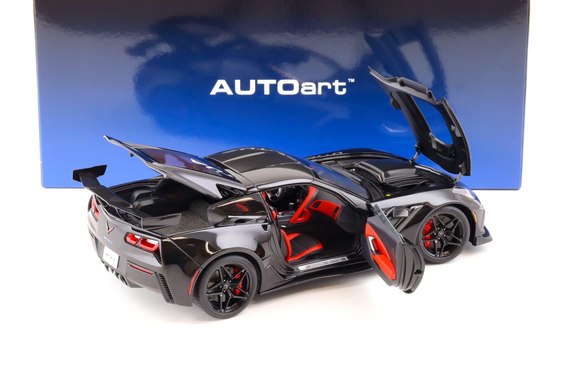 1:18 AUTOart Chevrolet Corvette C7 ZR1 Coupe 2019 Gloss black