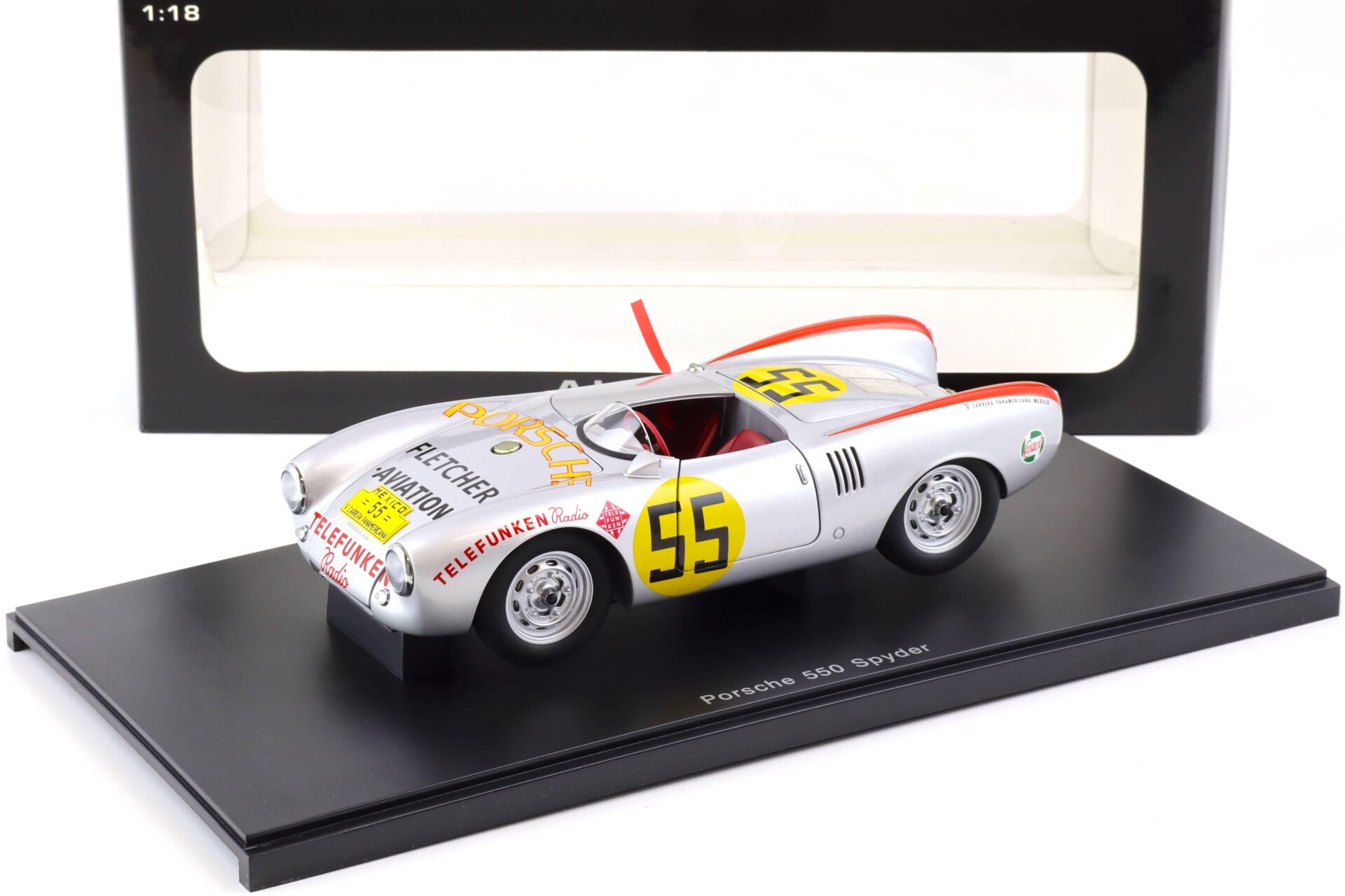 ID 85319 orig.jpg 1:18 AUTOart Porsche 550 Spyder Panamericana 1954 silver #55