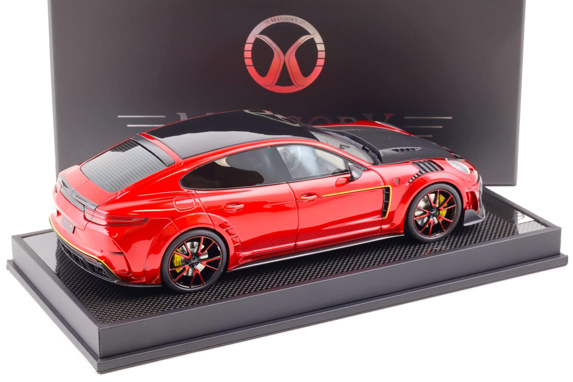 1:18 Motorhelix Porsche Panamera Mansory 2019 metallic red/ Carbon MY18-PAMR