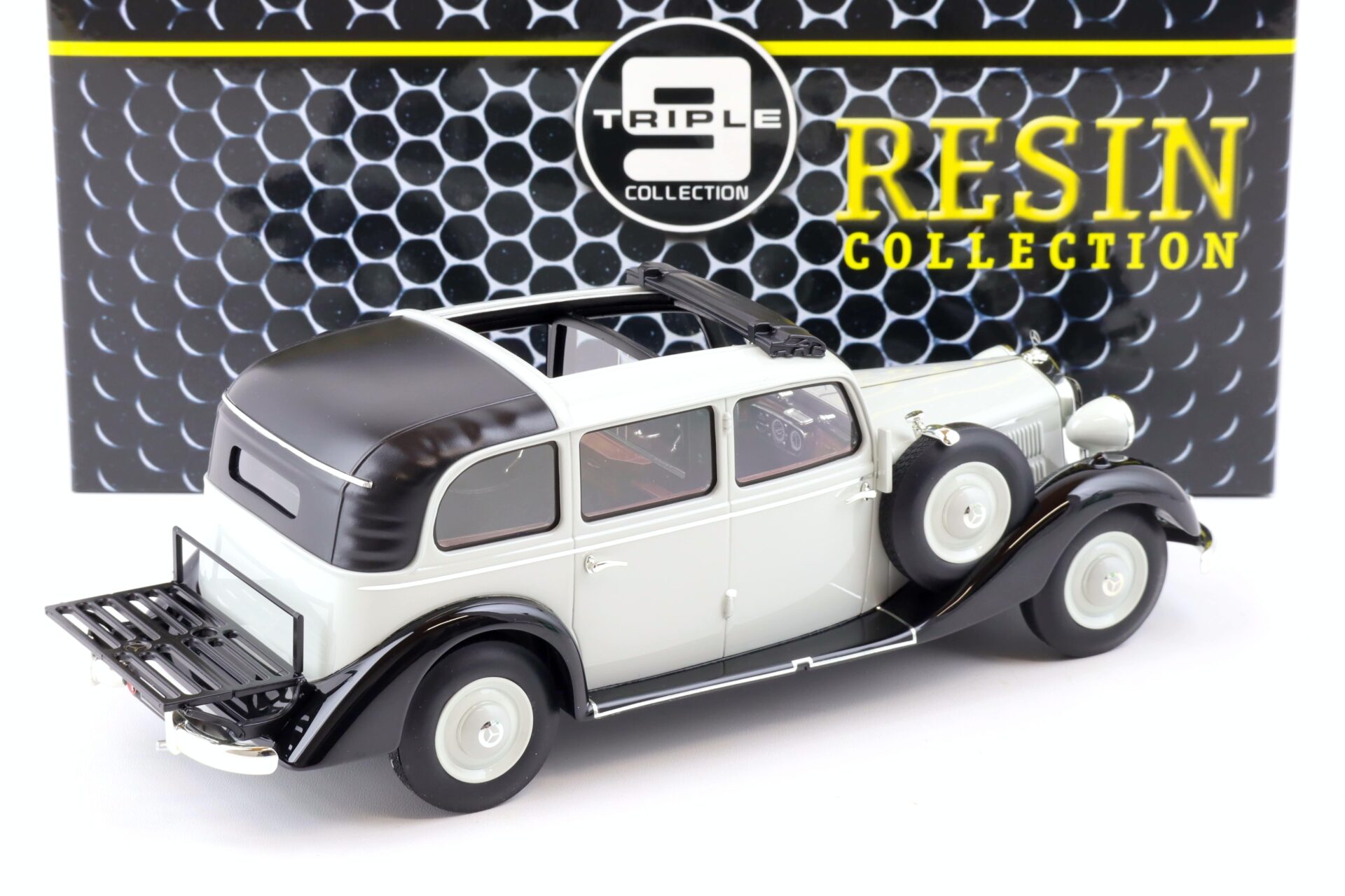 1:18 Triple9 Resin Mercedes 260D Pullman Landaulet 1936 closed back grey/ black