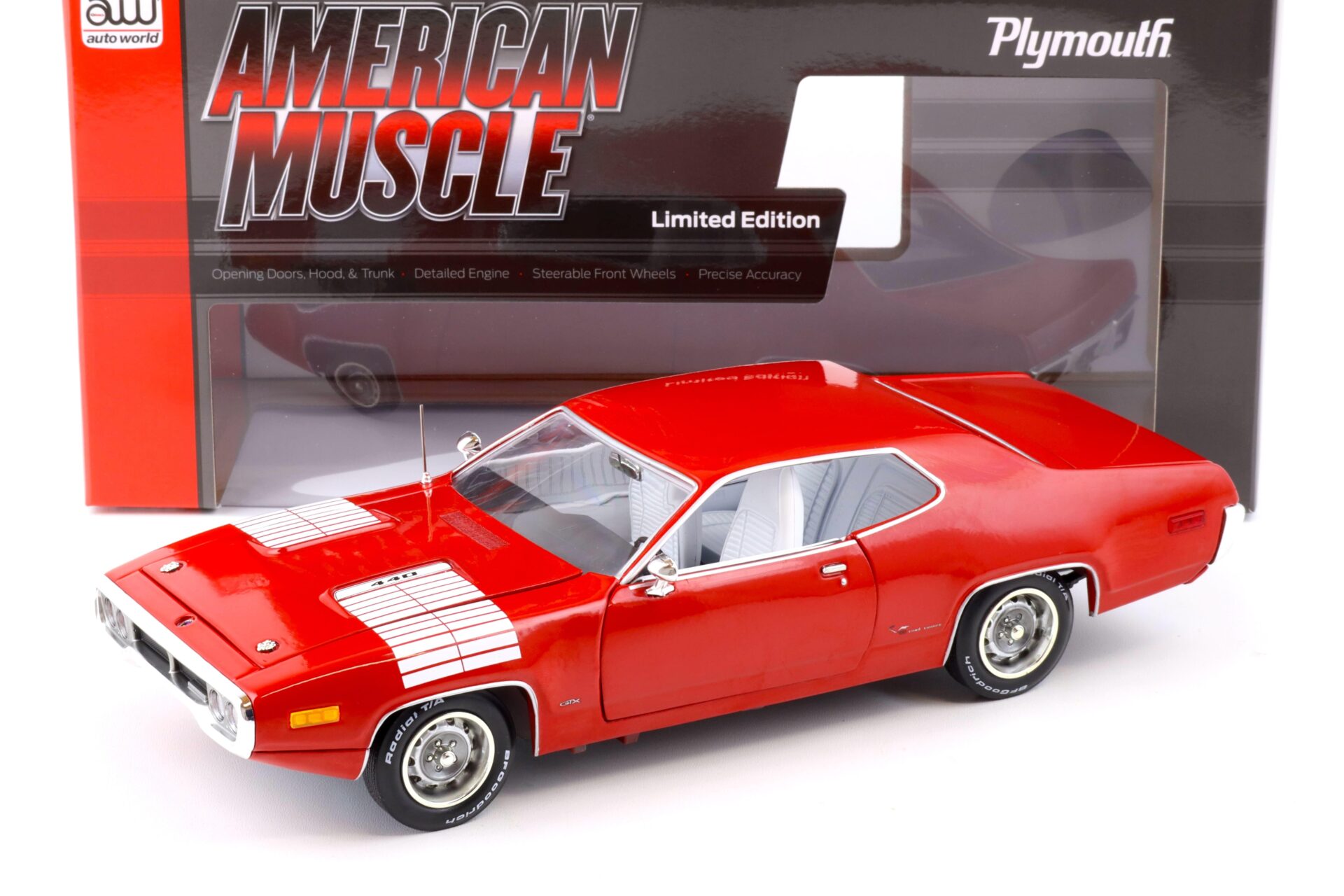 1:18 Auto World 1972 Plymouth Road Runner GTX Class of 72 Rallye red/ white