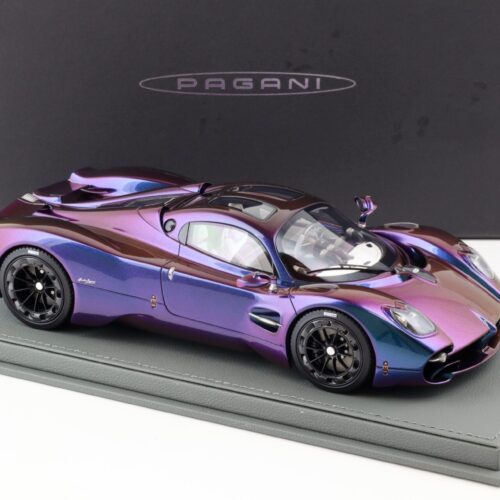 1:18 BBR Pagani Utopia Chamaleon with Showcase - Limited 48 pcs.