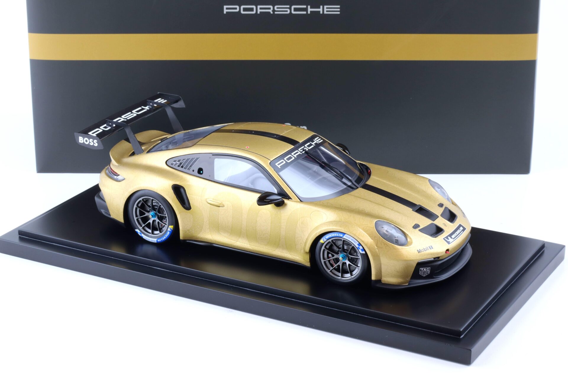 1:18 Spark Porsche 911 (992) GT3 CUP 5000 gold Supercup 2023 WAP DEALER