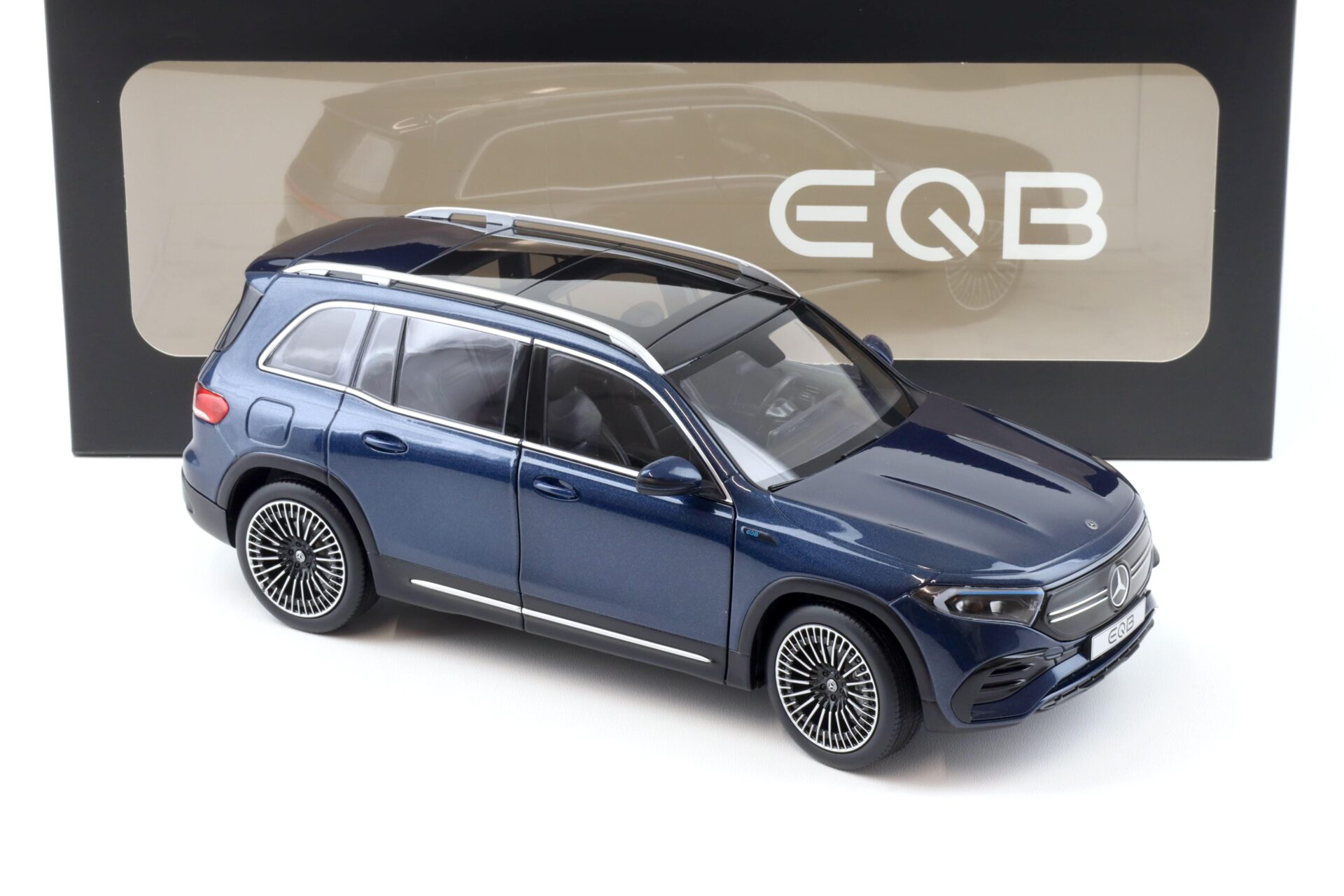 1:18 NZG Mercedes EQB AMG Line 2021 denim blue metallic DEALER VERSION