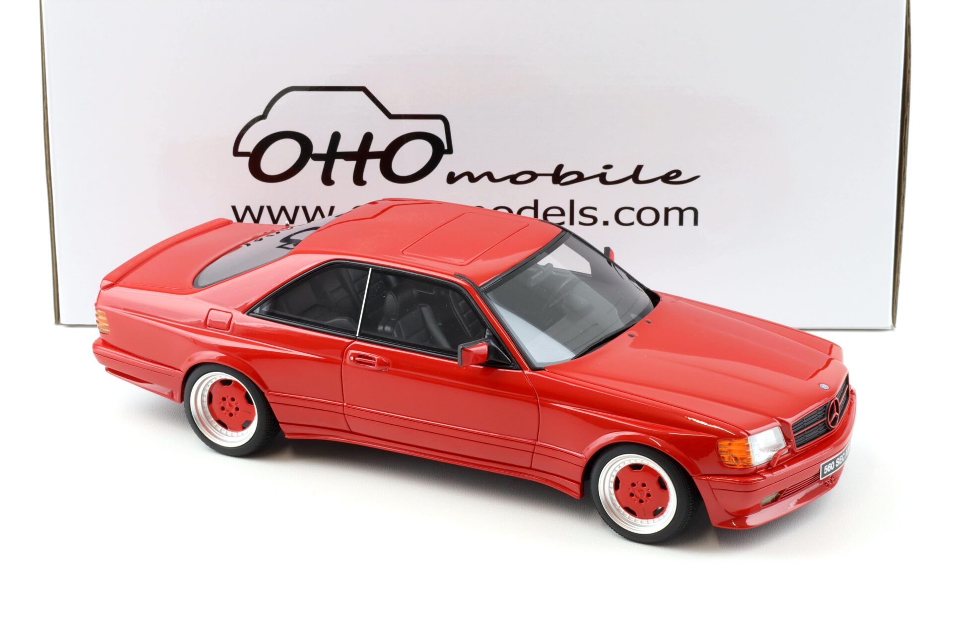 1:18 OTTO mobile OT995 Mercedes 560SEC AMG W126 Coupe Wide Body 1986 red