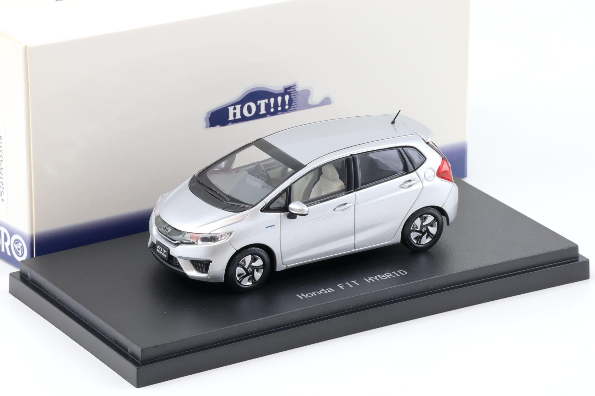 1:43 Ebbro Honda Fit Hybrid 2010 Albaster silver metallic