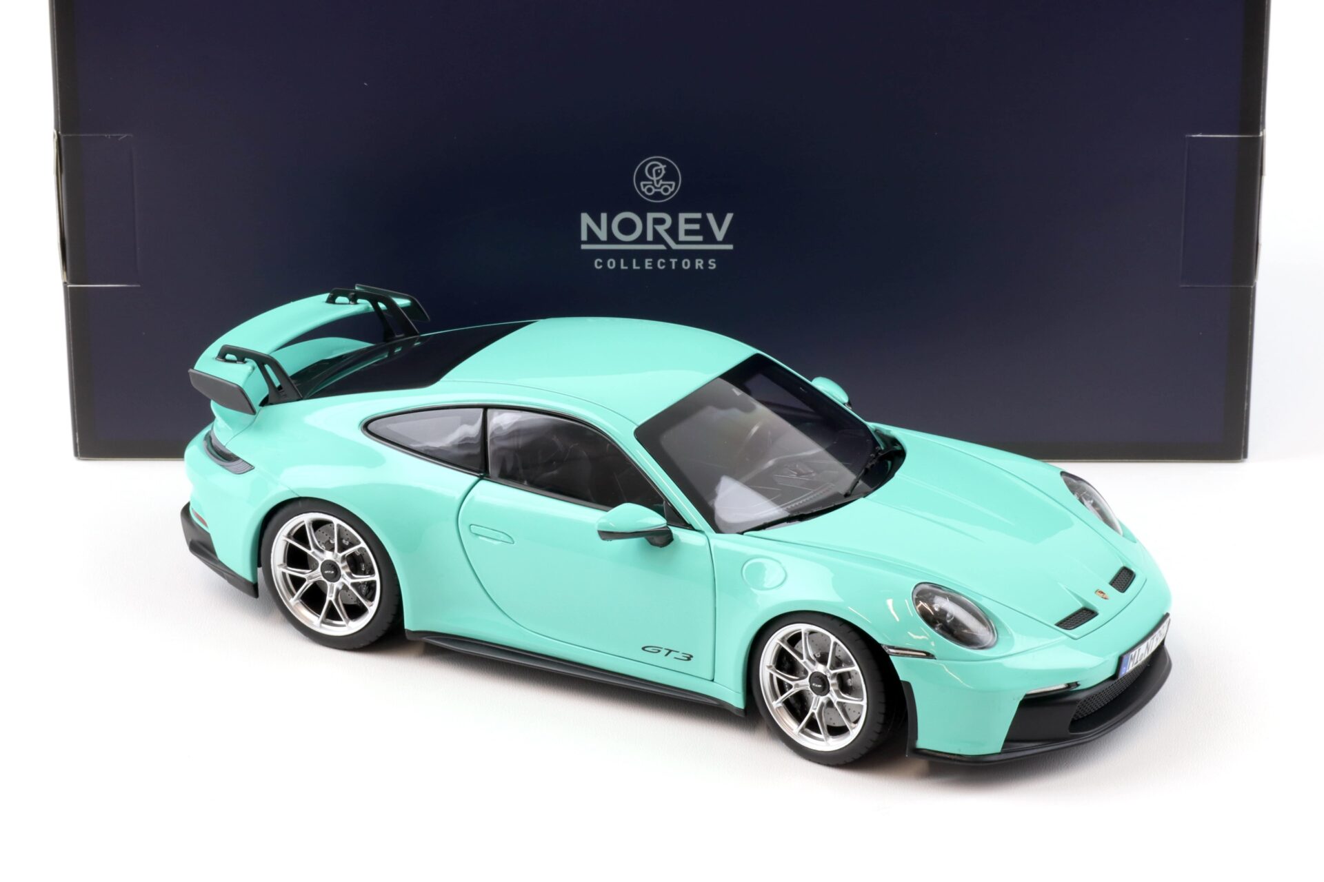 1:18 Norev Porsche 911 (992) GT3 Coupe Mint green 2021 - Limited 400 pcs.