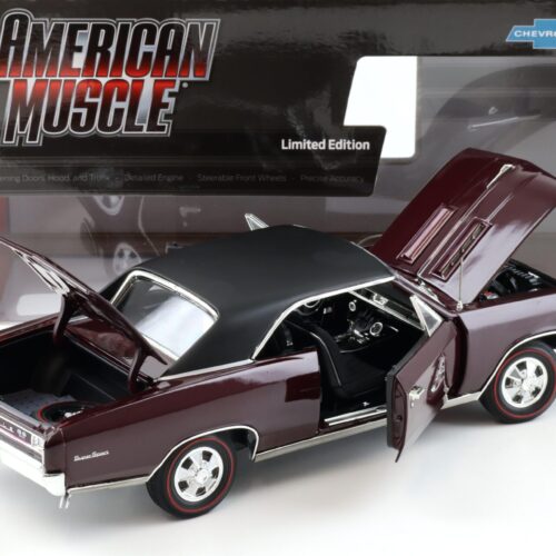 1:18 Auto World 1966 Chevrolet Chevelle SS 396 maroon/ black roof