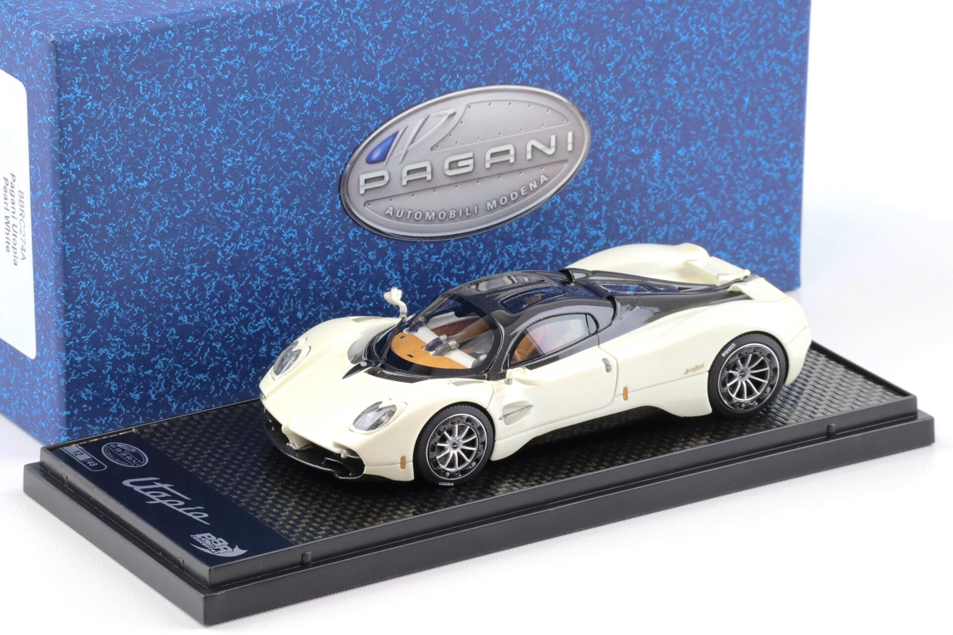 1:43 BBR Pagani Utopia pearl white/ Carbon roof - Limited 48 pcs.