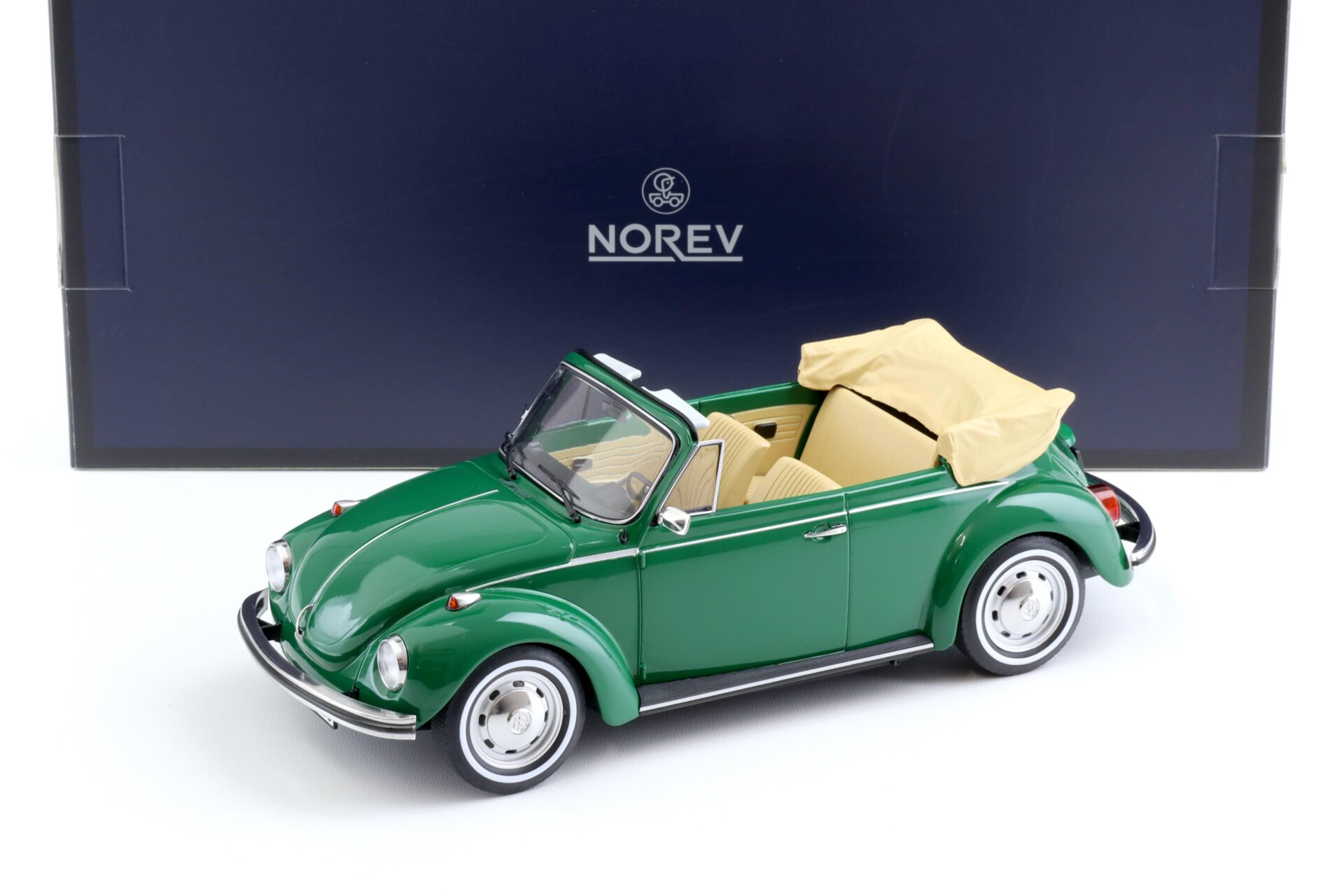 1:18 Norev VW 1303 Käfer Beetle Cabriolet 1973 Sambesi green - Limited 200 pcs.