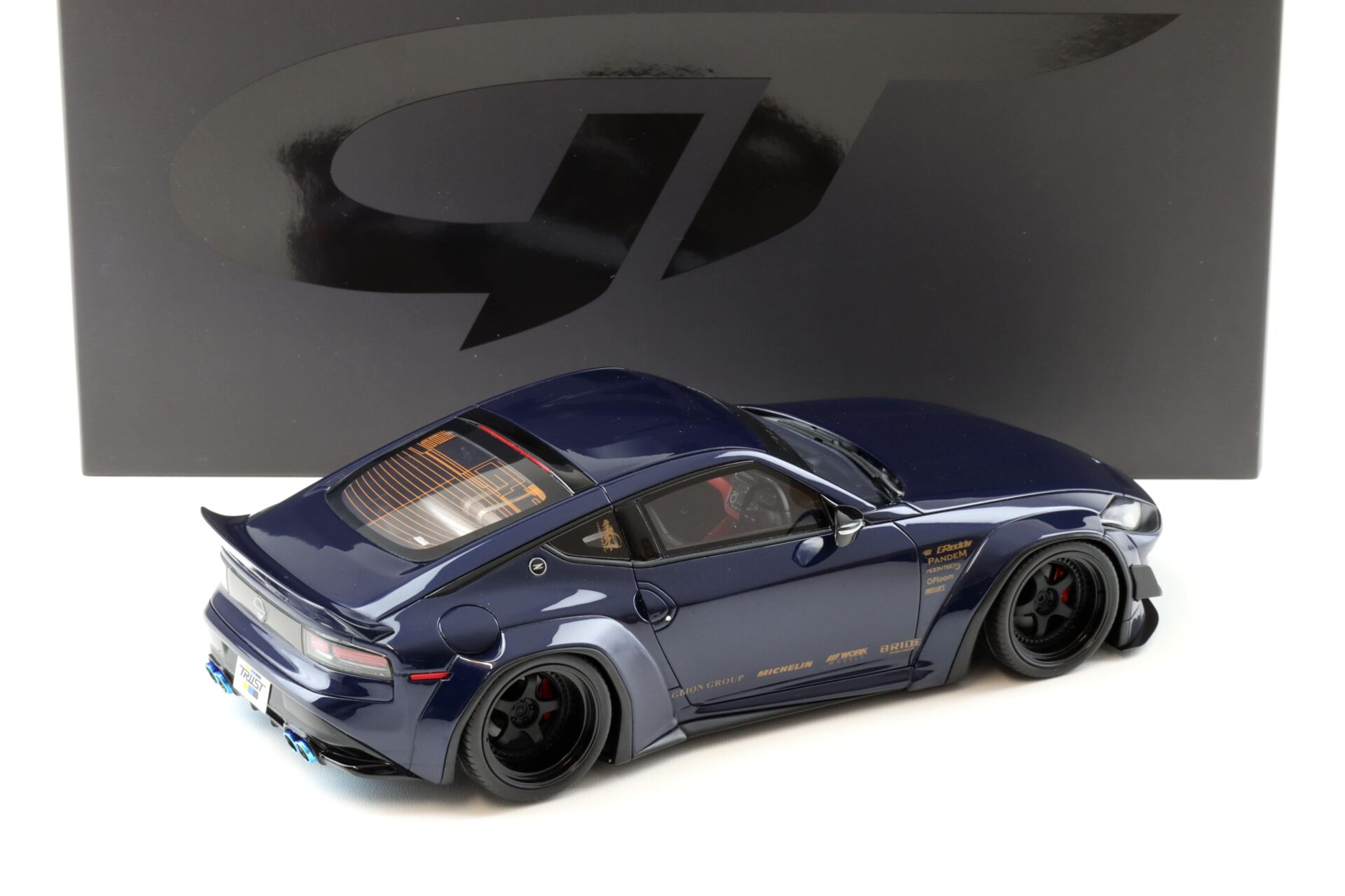1:18 GT Spirit GT494 Nissan 400Z Coupe by Pandem Midnight blue 2023