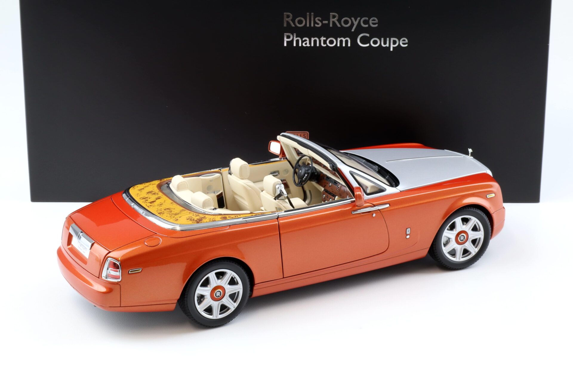 1:18 Kyosho Rolls Royce Phantom Drophead Coupe orange metallic KS08871P
