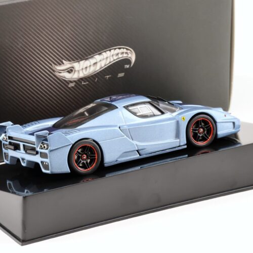 1:43 Hot Wheels Elite Ferrari FXX light blue/ blue stripe N5611