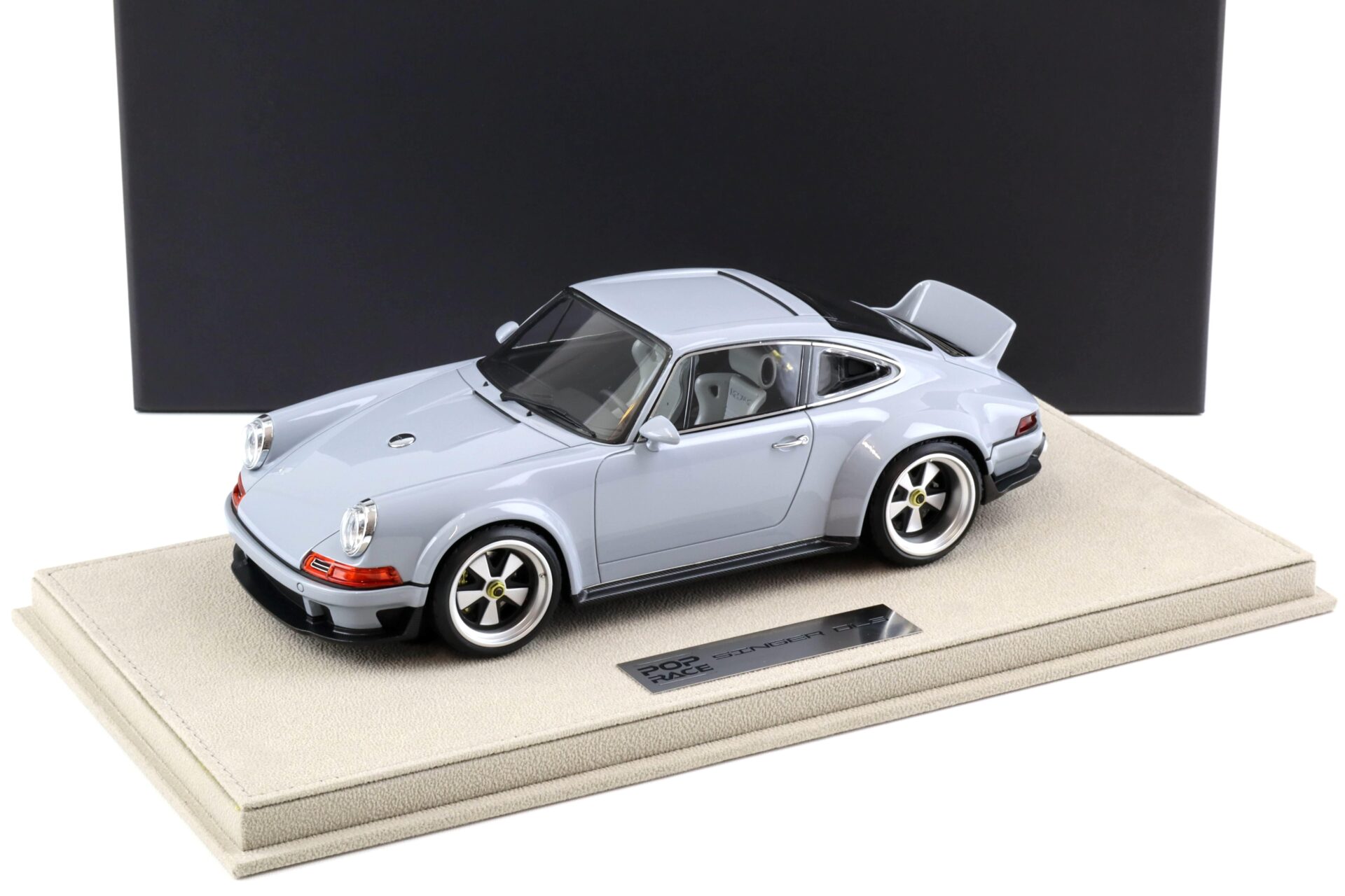 1:18 POP RACE Porsche 911 Singer DLS grey