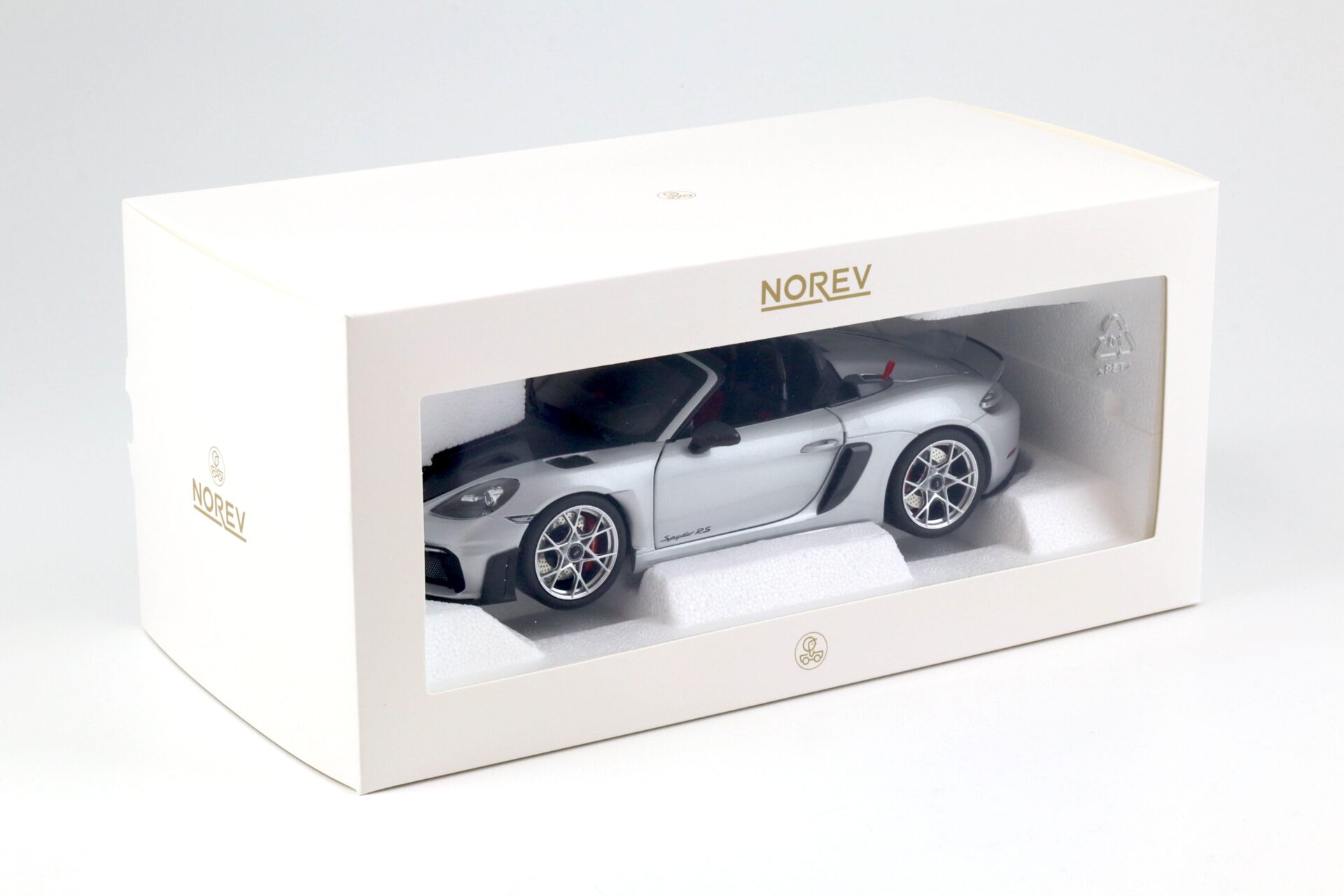 1:18 Norev Porsche 718 Spyder RS Weissach Package 2023 GT-silver metallic