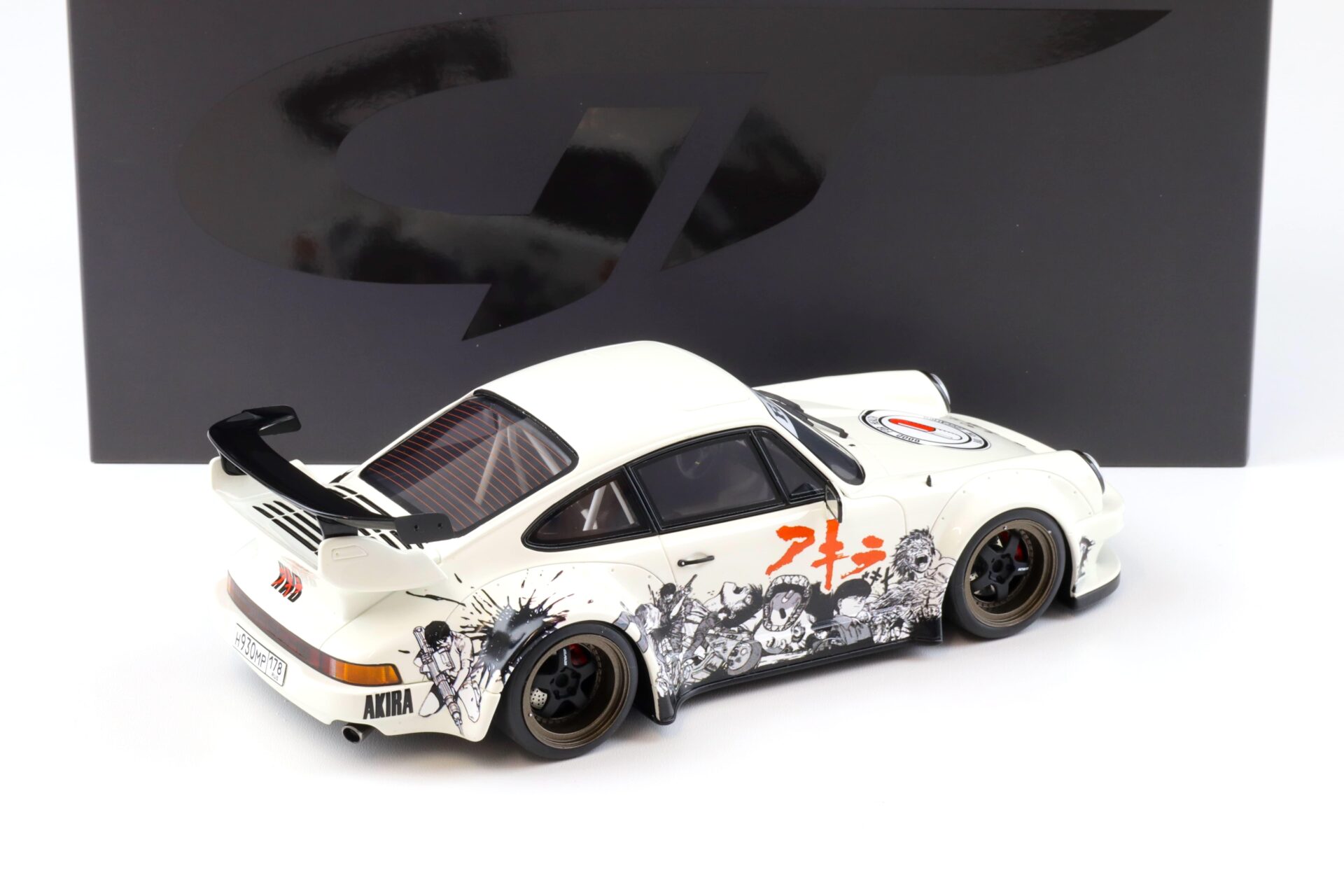 1:18 GT Spirit GT508 Porsche 911 RWB Rauh-Welt Akira 2024 Glacier white