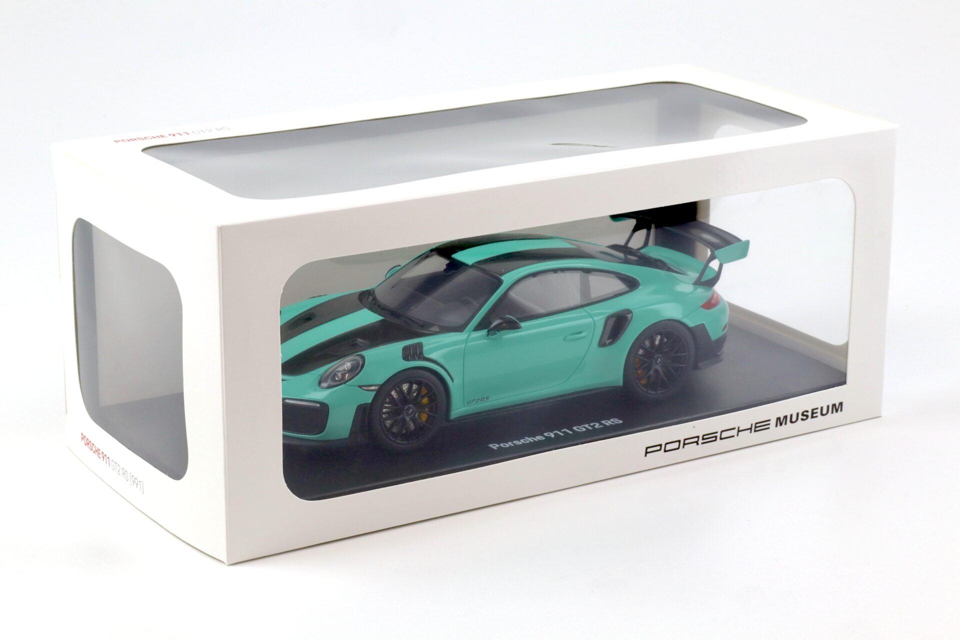 1:18 GT Spirit Porsche 911 991.2 GT2 RS mint green MAP Porsche Museum