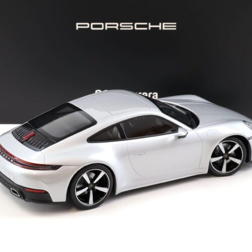 1:18 Minichamps Porsche 911 992.2 Carrera Coupe GT-silver metallic WAP DEALER