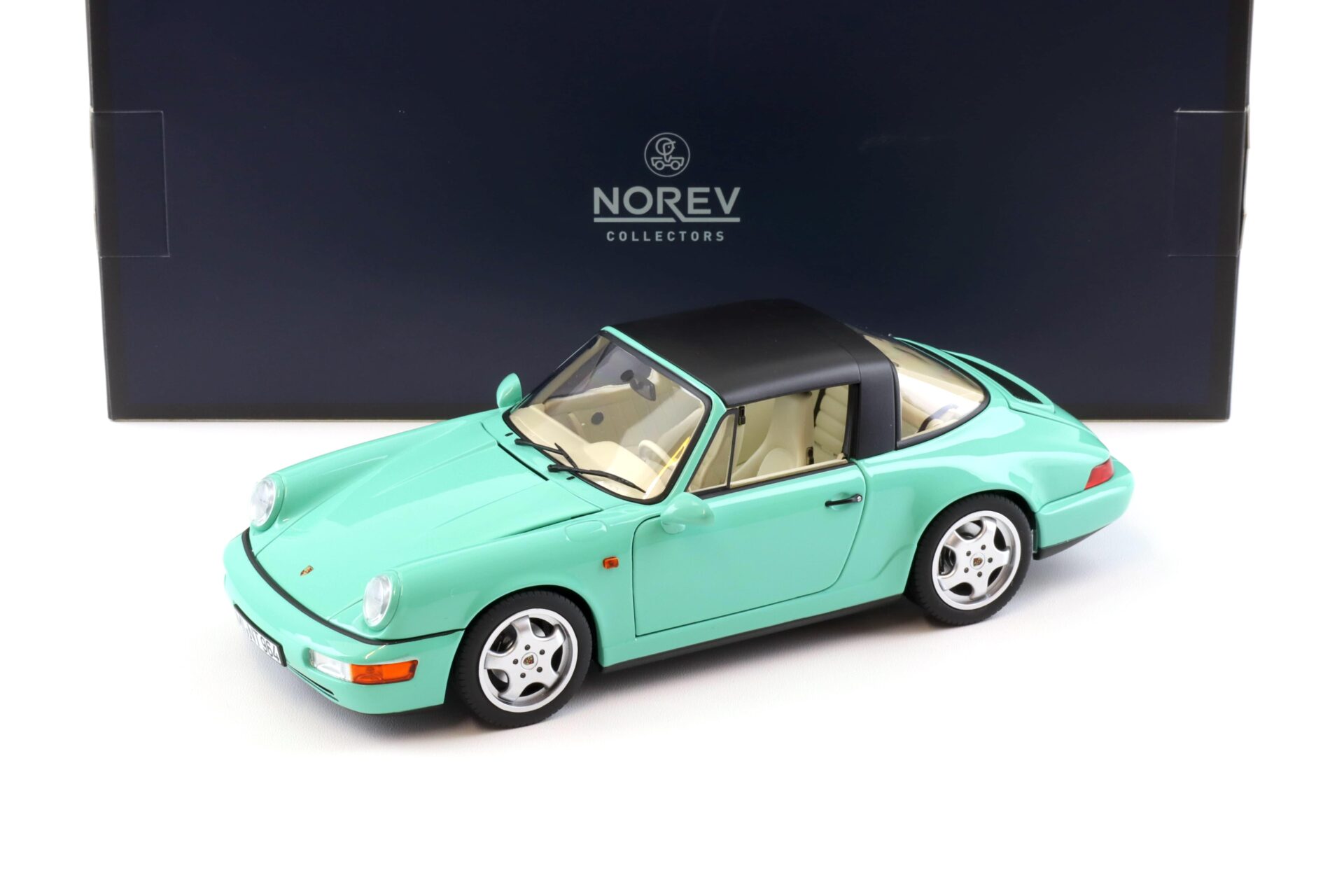 ID 102170 orig.jpg 1:18 Norev Porsche 911 (964) Carrera 4 Targa 1991 mint green - Limited 200 pcs.