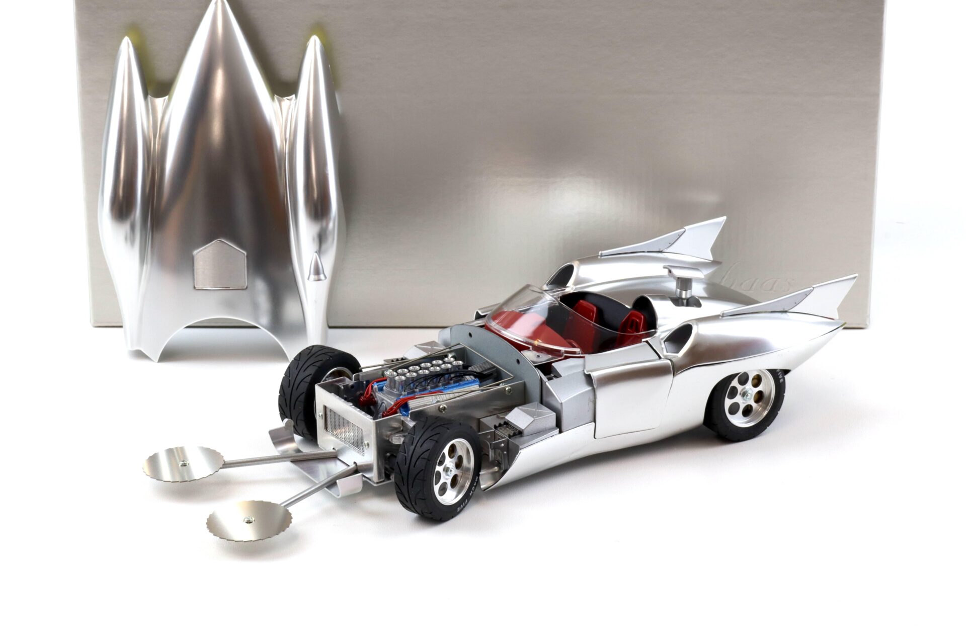1:18 Schwyn Haas Aluminium Body Hamilton Mach 5 Speed Racer silver