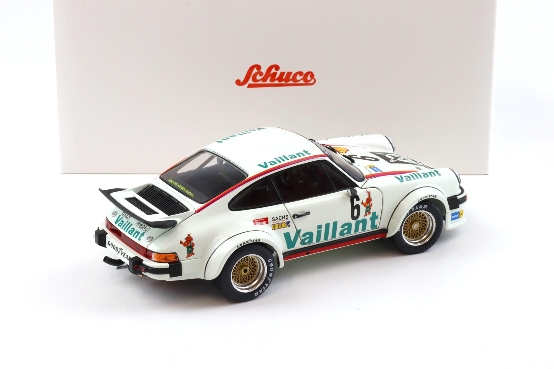 1:18 Schuco Kremer Porsche 934 RSR #6 Wollek Vaillant GT Championship Norisring