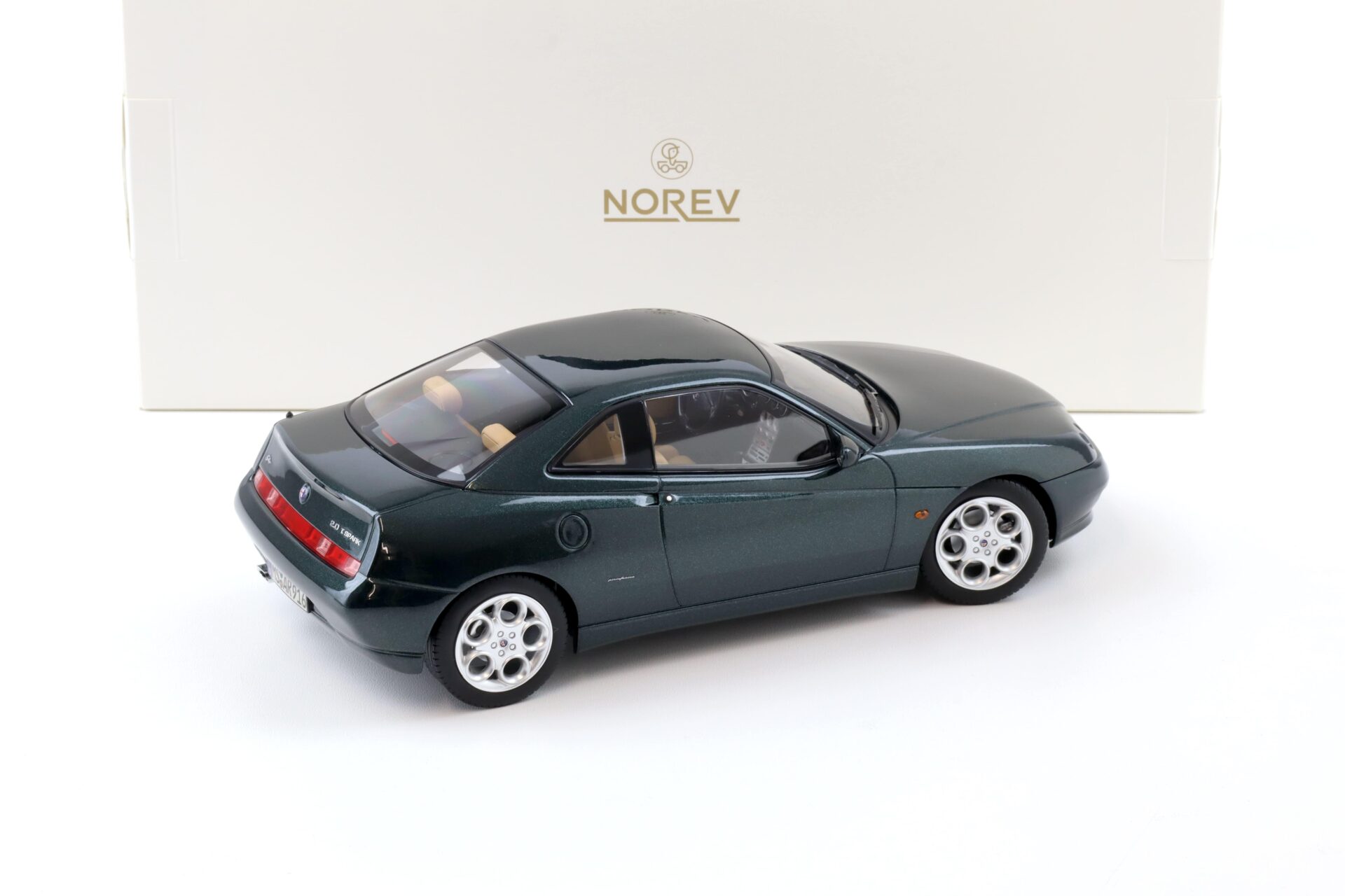 1:18 Norev Alfa Romeo GTV Coupe 2.0 T.SPARK 1999 Coventry green metallic