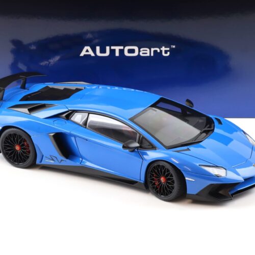 1:18 AUTOart Lamborghini Aventador LP750-4 SV Blu LeMans/ blue