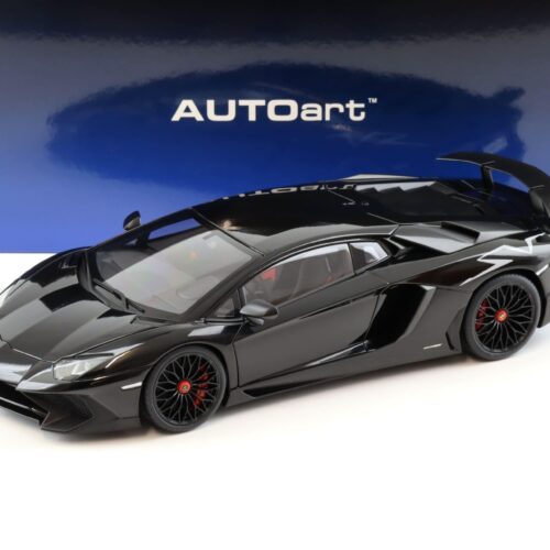 1:18 AUTOart Lamborghini Aventador LP750-4 SV Nero Aldebaran/ Gloss black