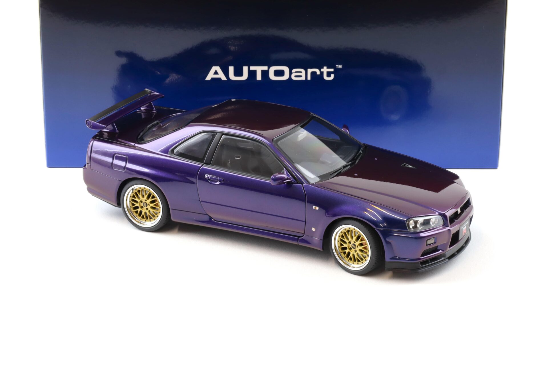 1:18 AUTOart Nissan Skyline GT-R (R34) V-Spec II BBS LM Wheels Midnight purple III