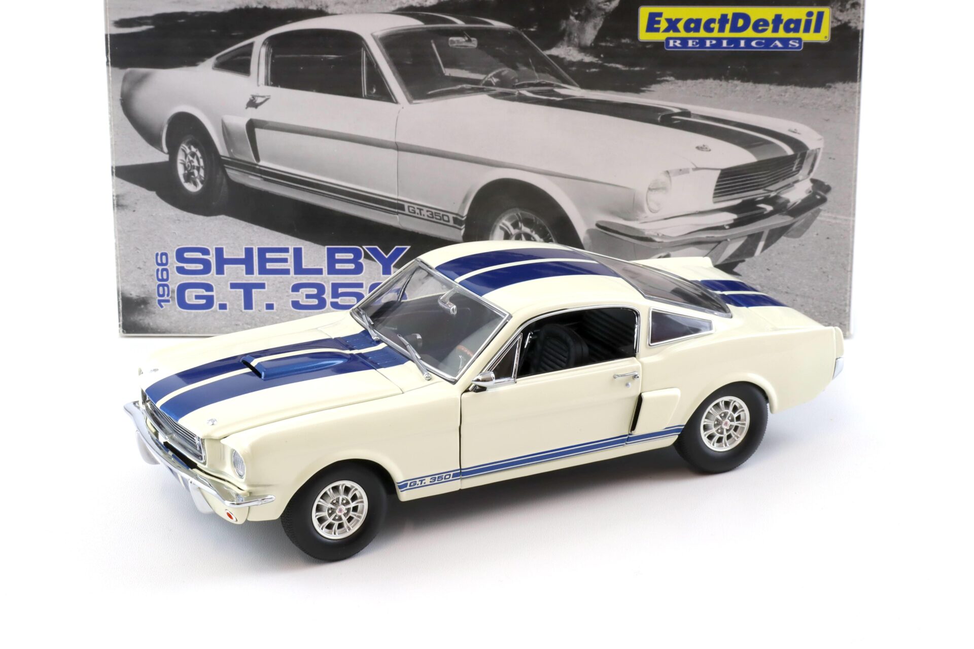 1:18 Exact Detail Shelby GT 350 Coupe 1966 white/ blue stripes