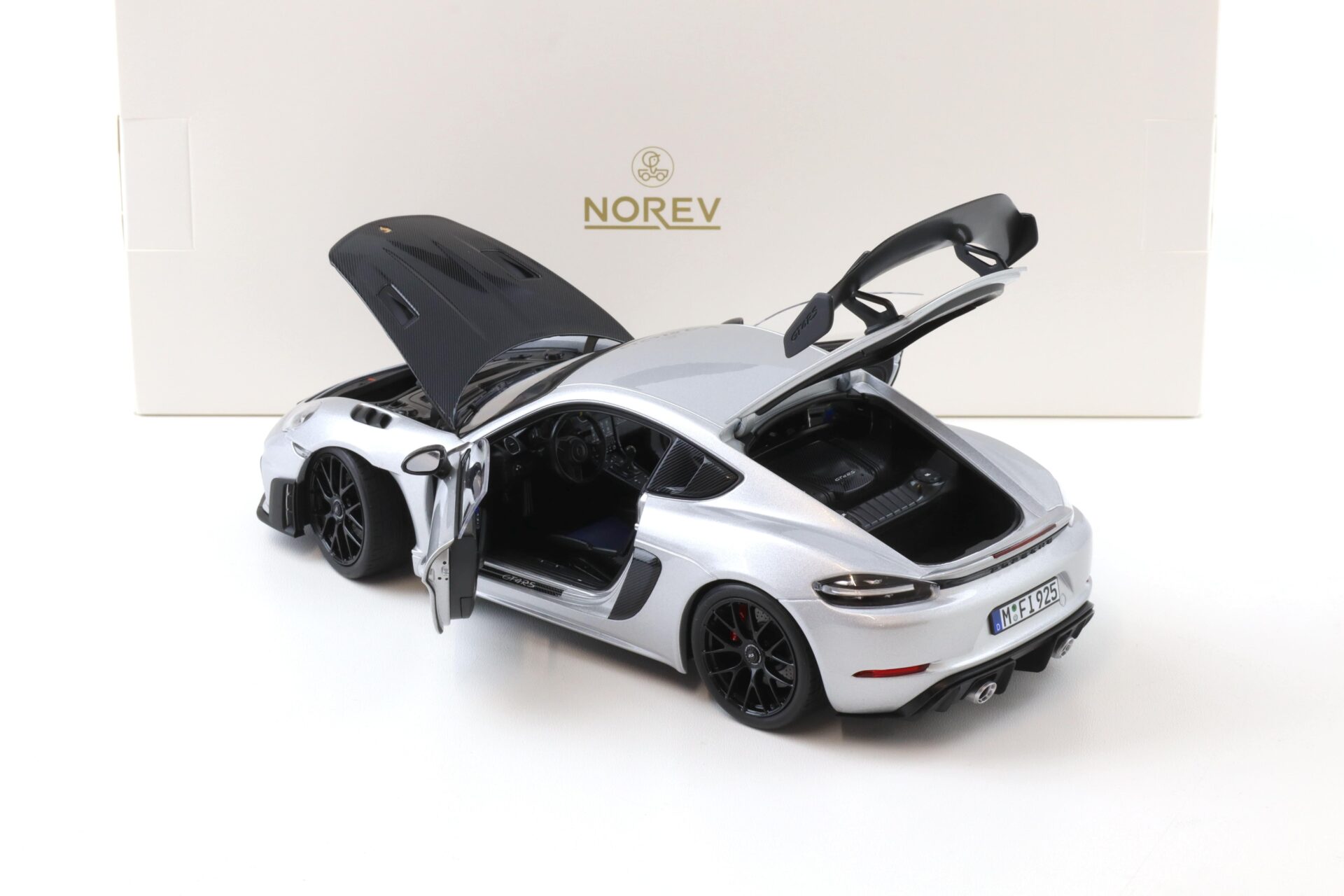 1:18 Norev ASIA Exclusive Porsche Cayman GT4 RS Weissach Package silver/ black