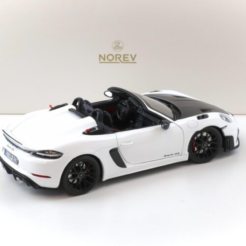 1:18 Norev ASIA Exclusive Porsche 718 Spyder RS Weissach Package white/ black