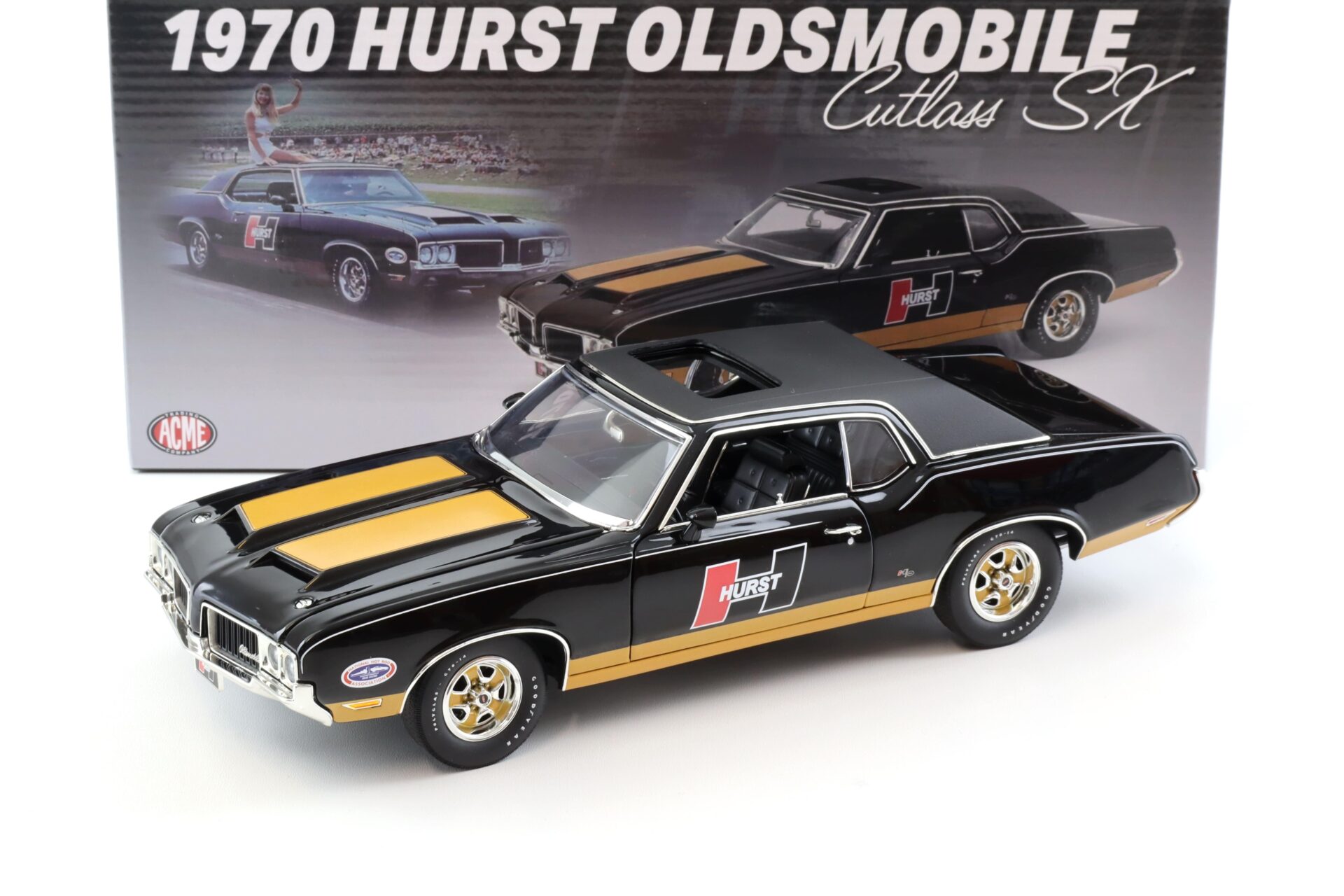1:18 ACME 1970 Oldsmobile Cutlass SX Coupe Hurst Edition black/ gold