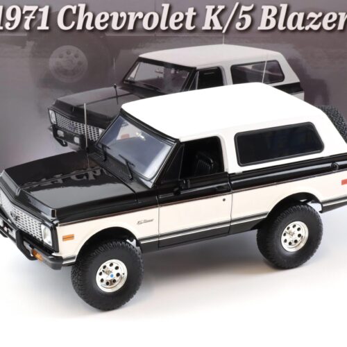 1:18 ACME 1971 Chevrolet K5 Blazer Classic Tuxedo Black & White Two