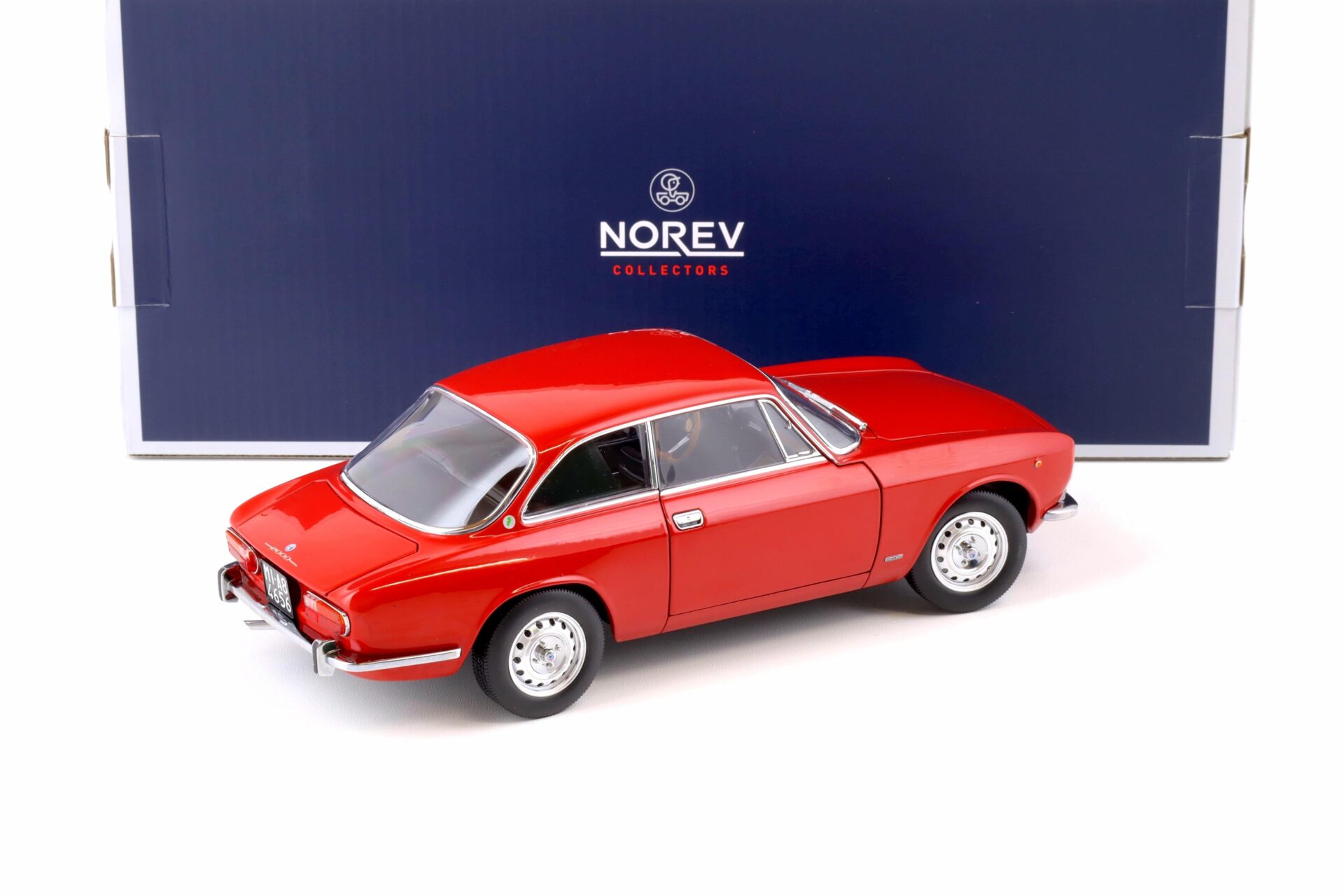 1:18 Norev Alfa Romeo 2000 GTV Coupe 1973 red Limited 1000 pcs.