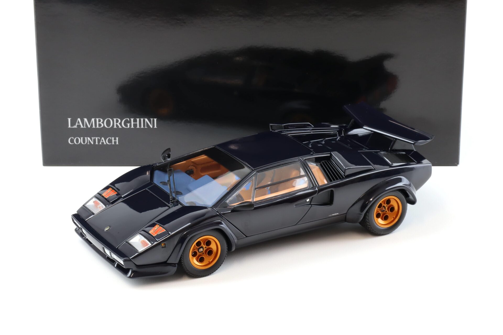1:18 Kyosho Lamborghini Countach Walter Wolf 3 dark blue 08320D