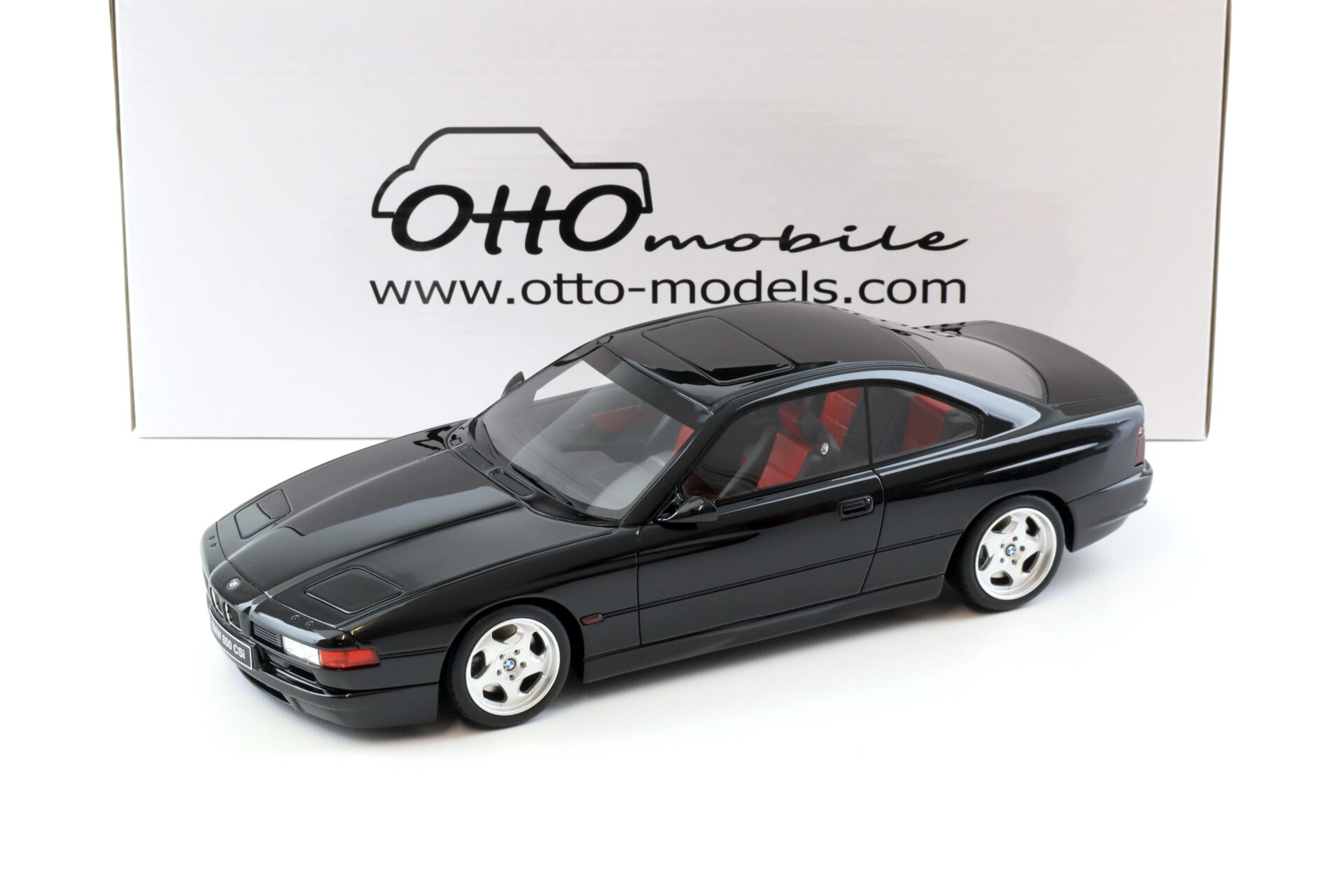 1:18 OTTO mobile OT904 BMW 850 CSI Coupe black 1990