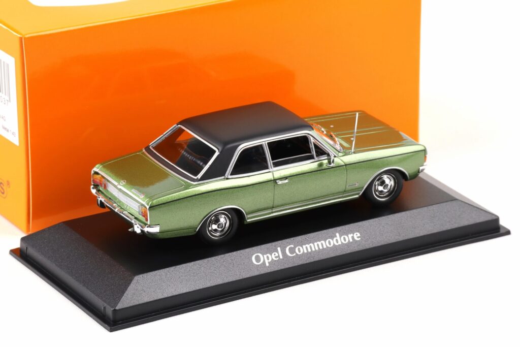 Opel Commodore A 1970 Oro Metallizzato Modellino Auto 1:43 Maxichamps