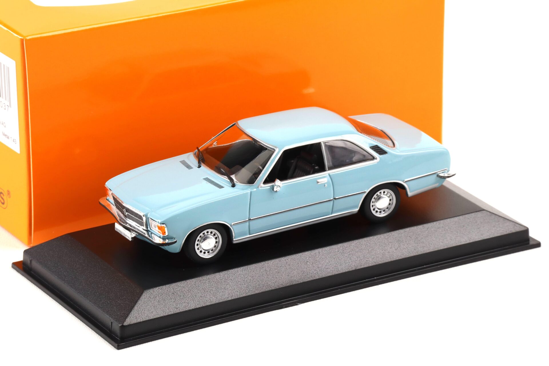 1:43 Minichamps Maxichamps Opel Rekord D Coupe 1975 light blue