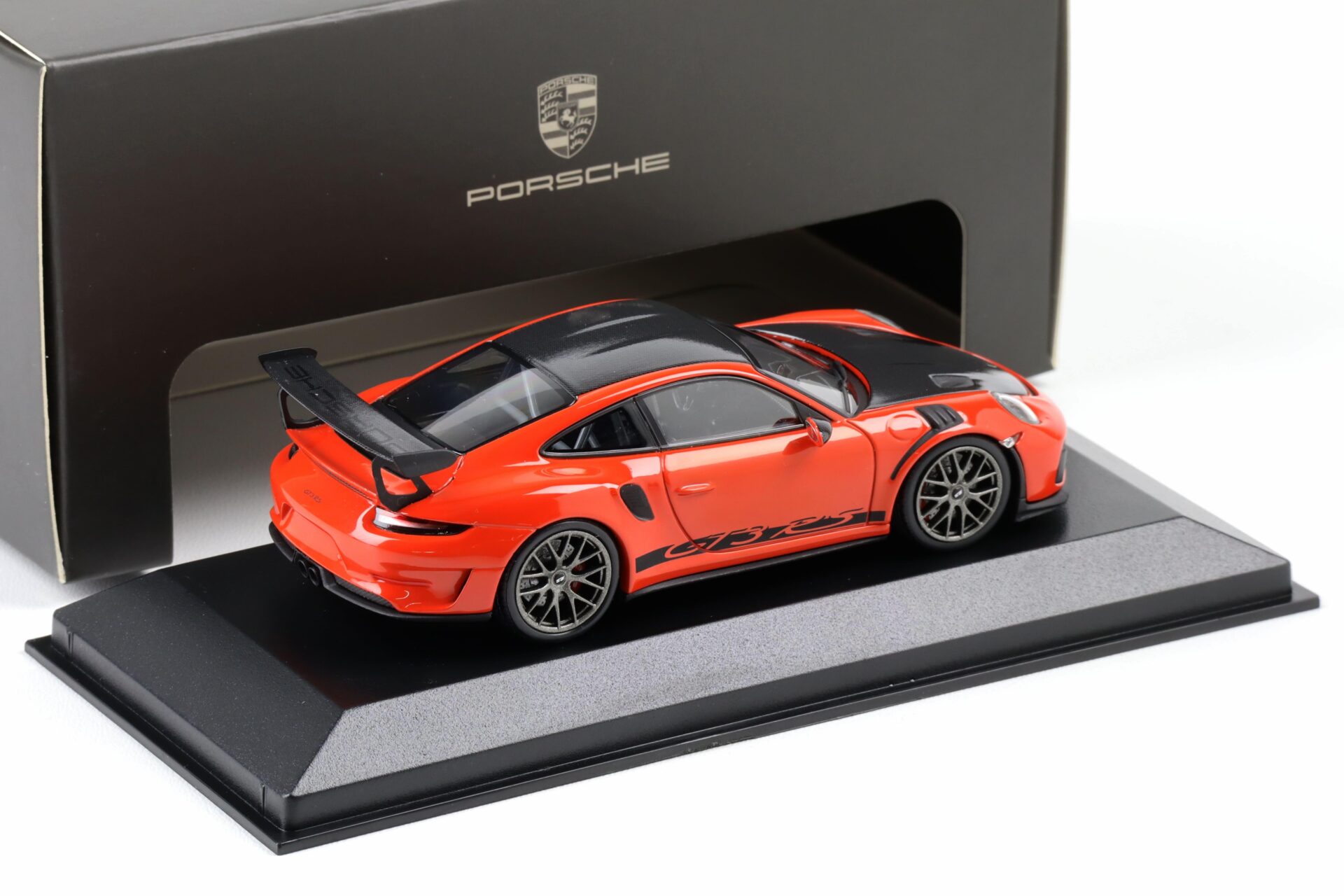 1:43 Minichamps Porsche 911 991.2 GT3 RS Weissach Package Lava orange WAP DEALER