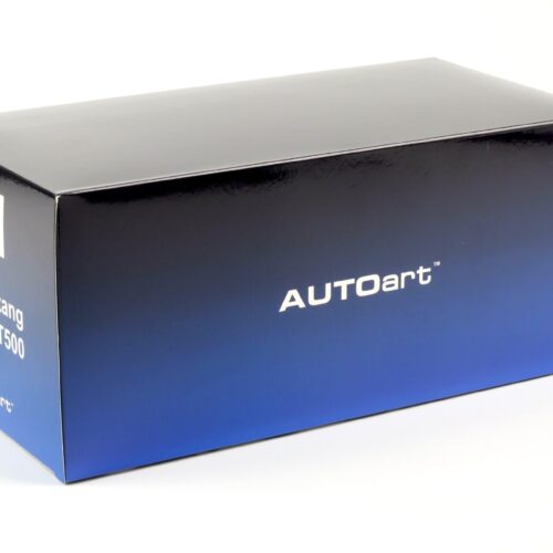 1:18 AUTOart Ford Mustang Shelby GT500 Coupe 2023 Oxford white/ black stripes