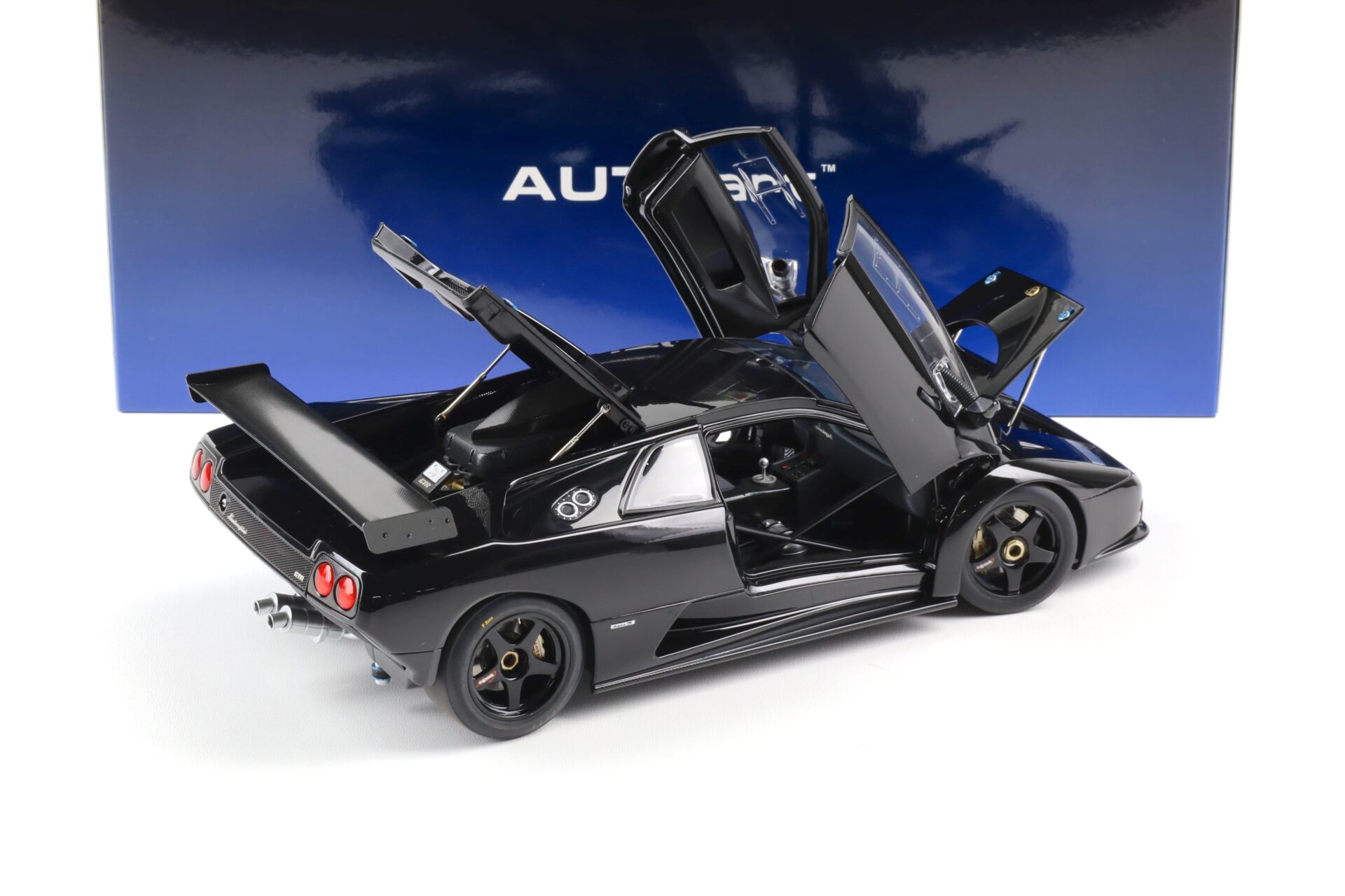 1:18 AUTOart Lamborghini Diablo GT-R Coupe 1999 Deep black 79137